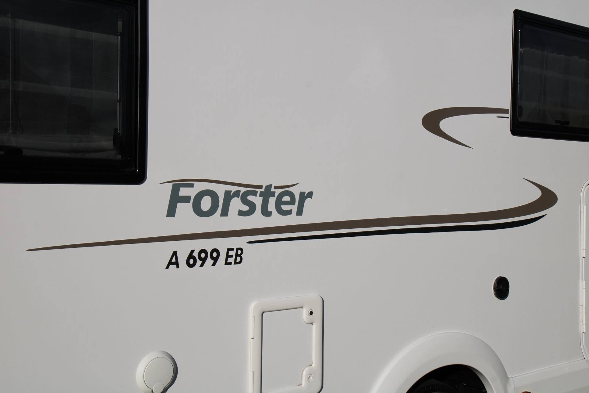 41948350-74.jpg