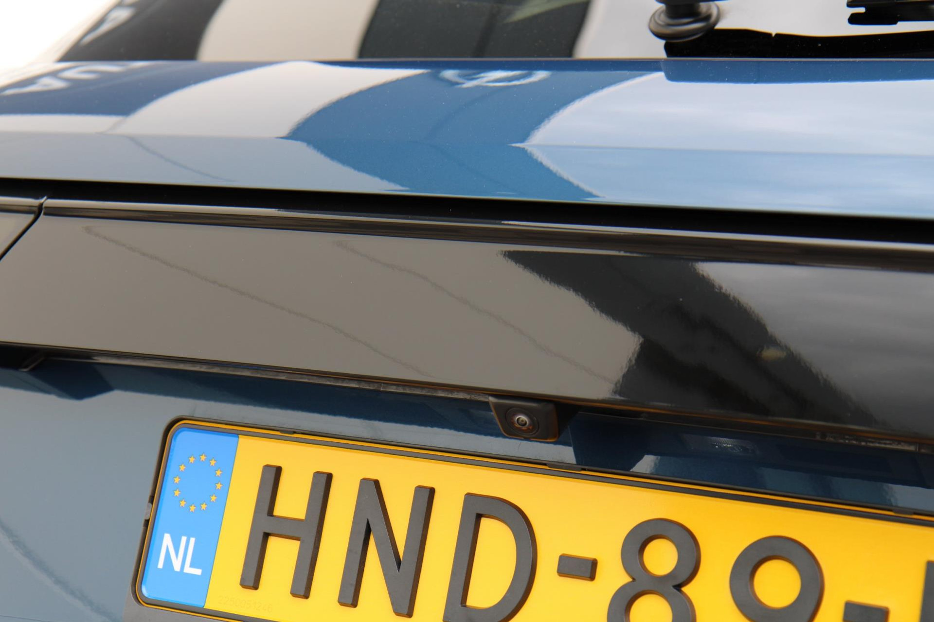 44006546-70.jpg