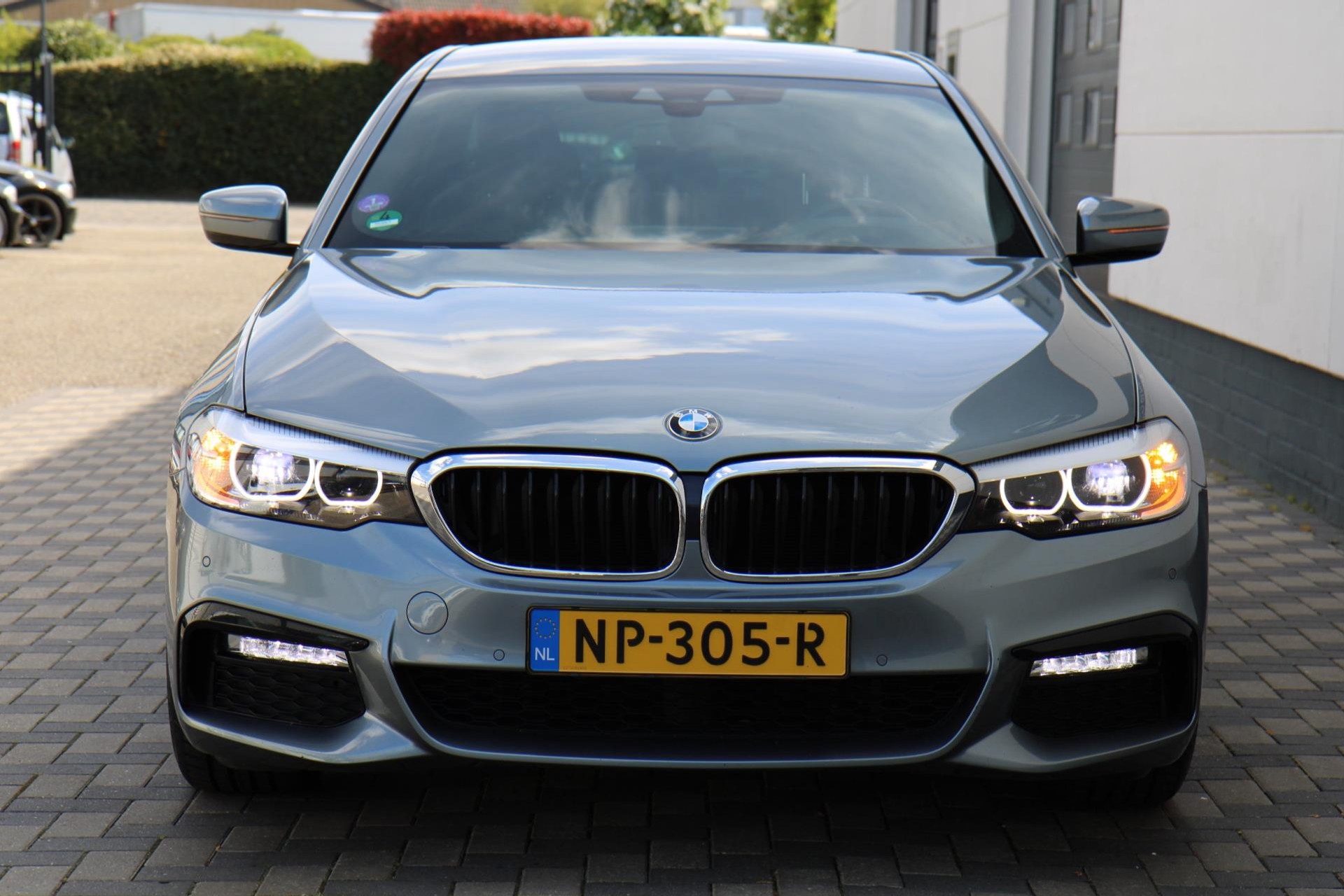 44268939-42.jpg