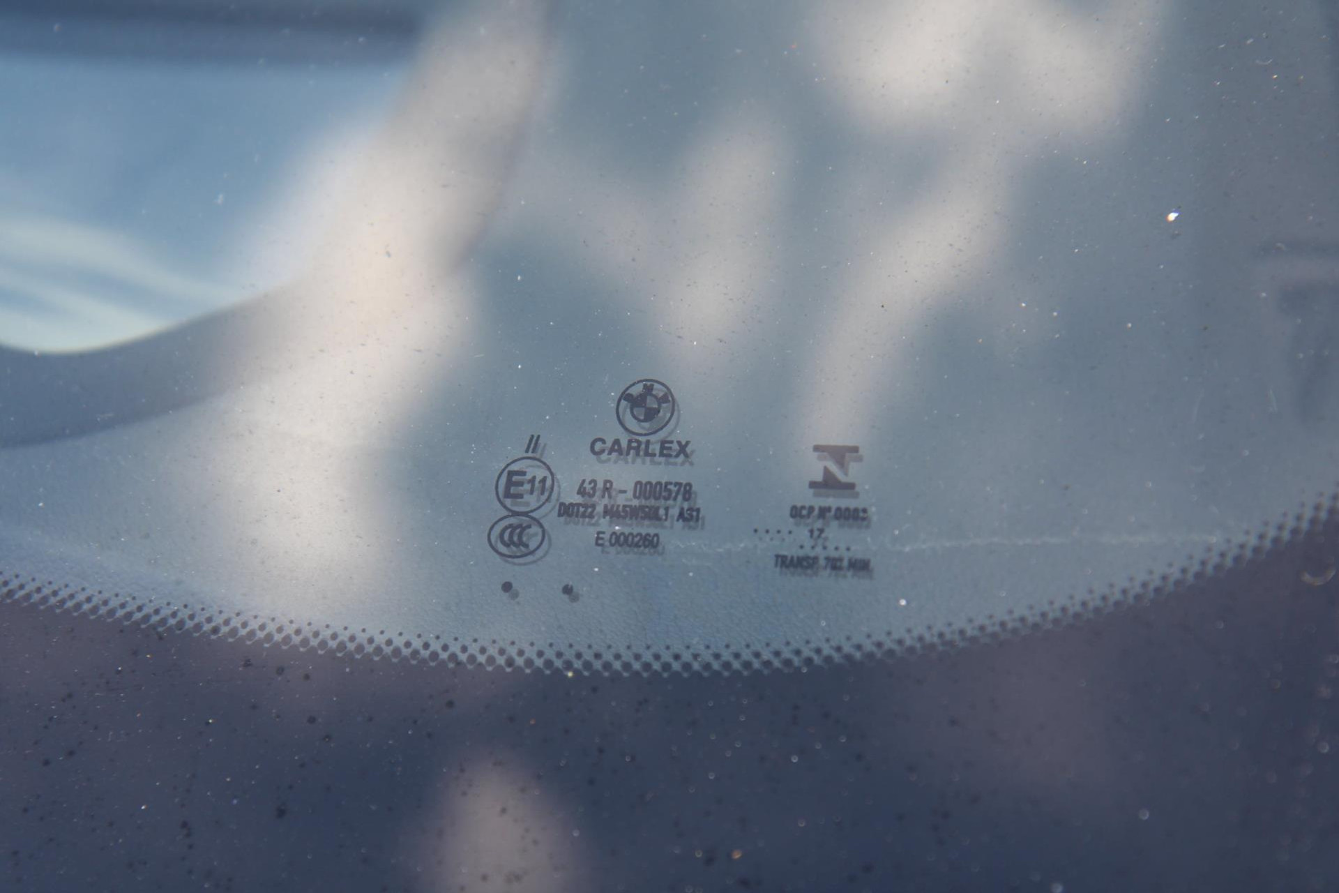 44268939-43.jpg