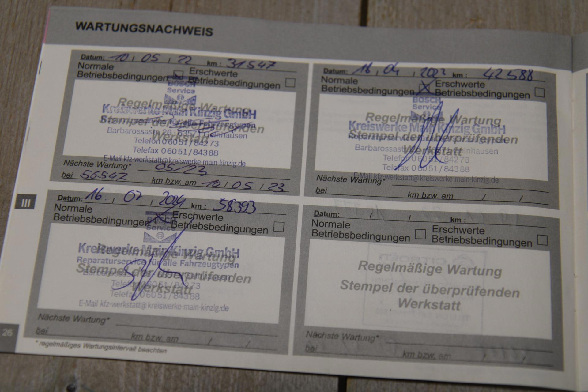 44634914-40.jpg