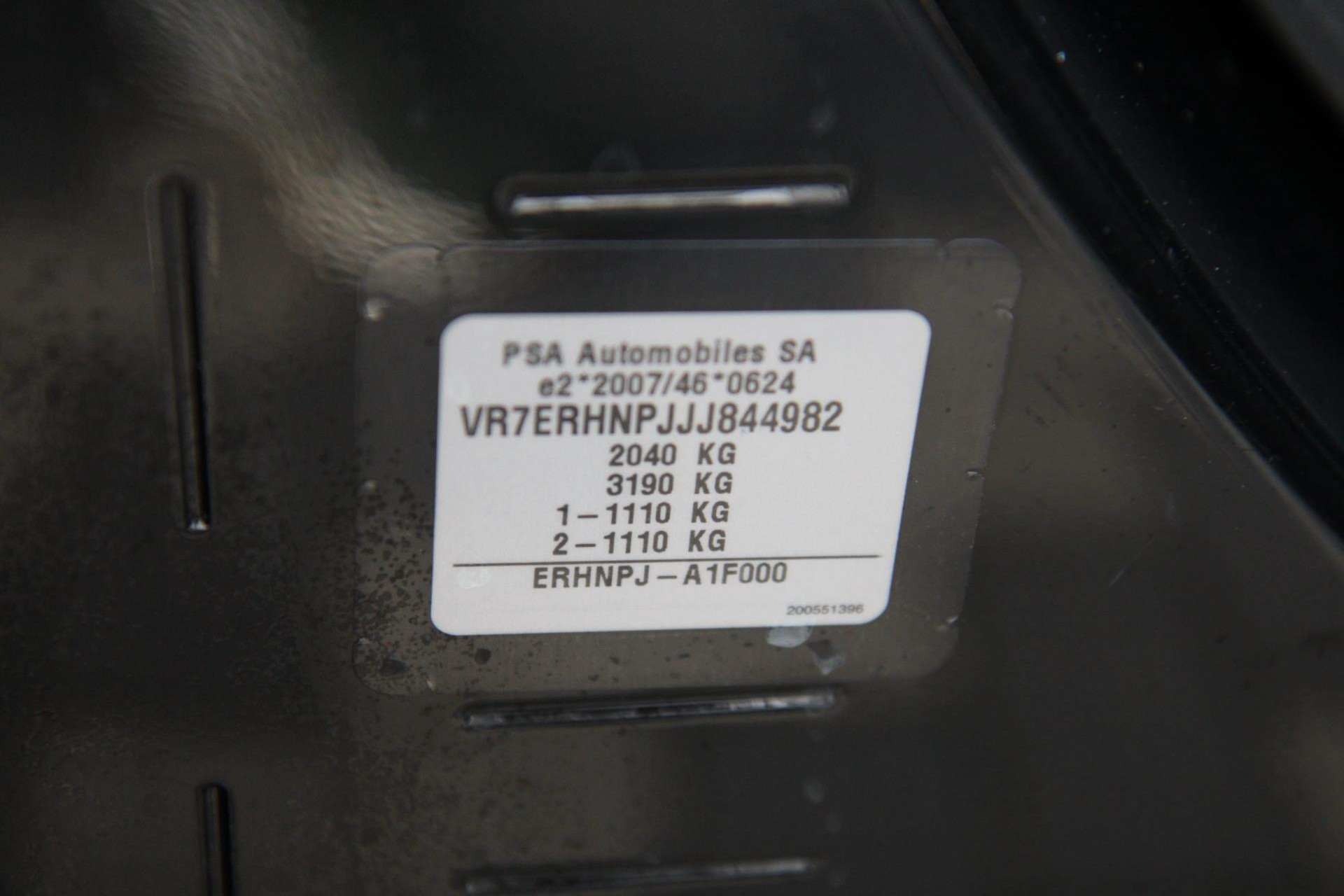 44634914-41.jpg