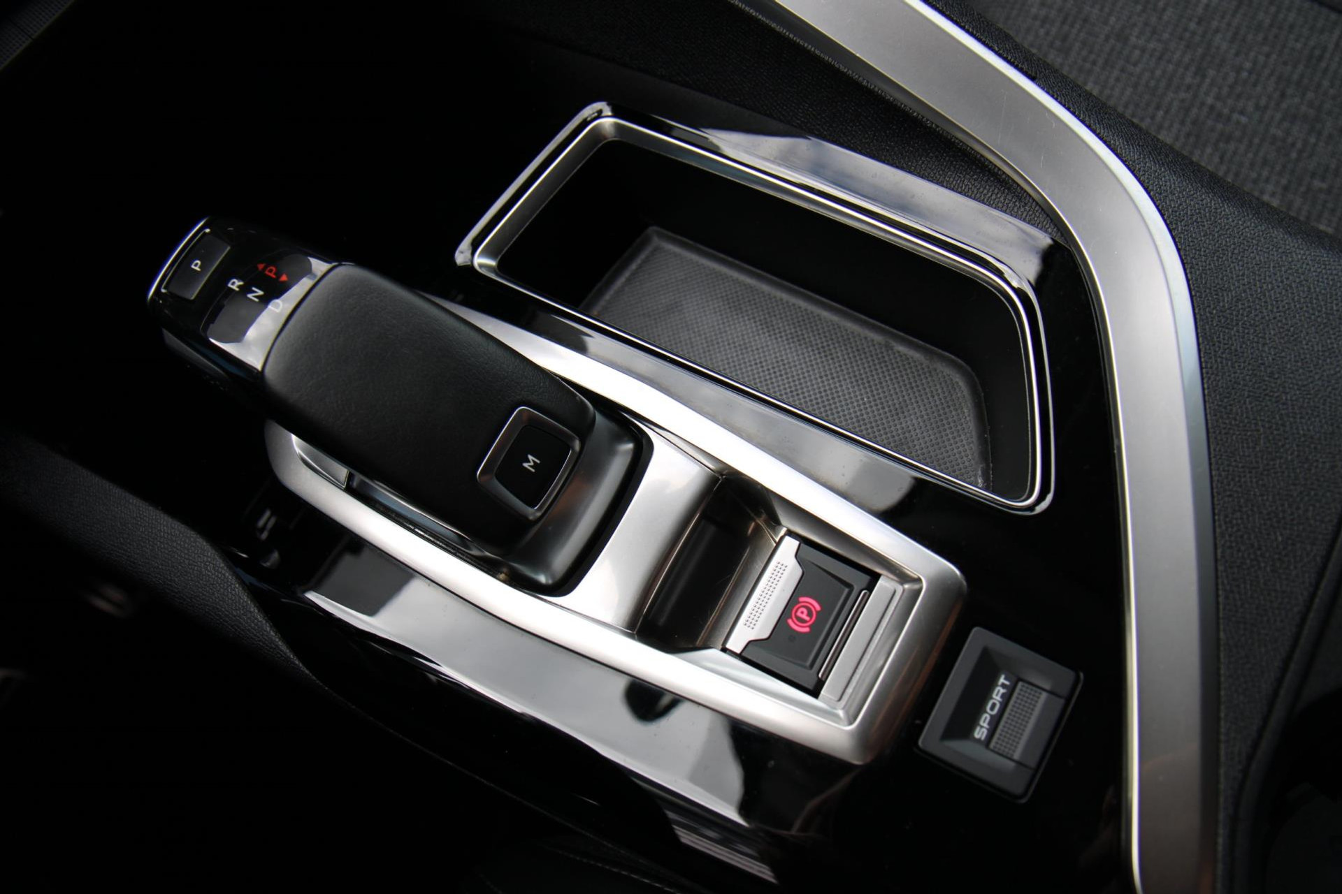 44710423-14.jpg