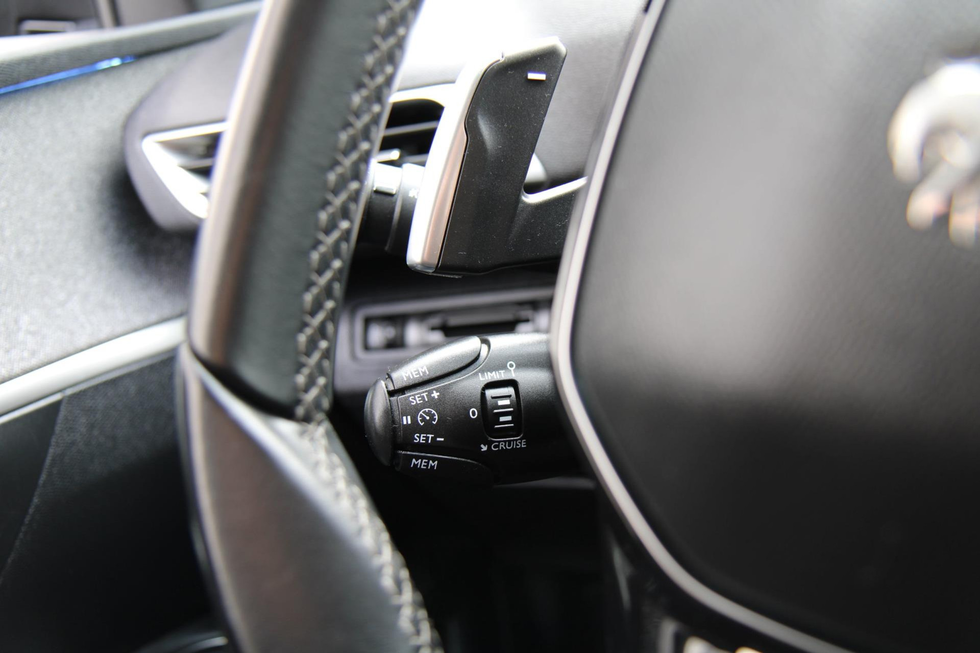 44710423-48.jpg
