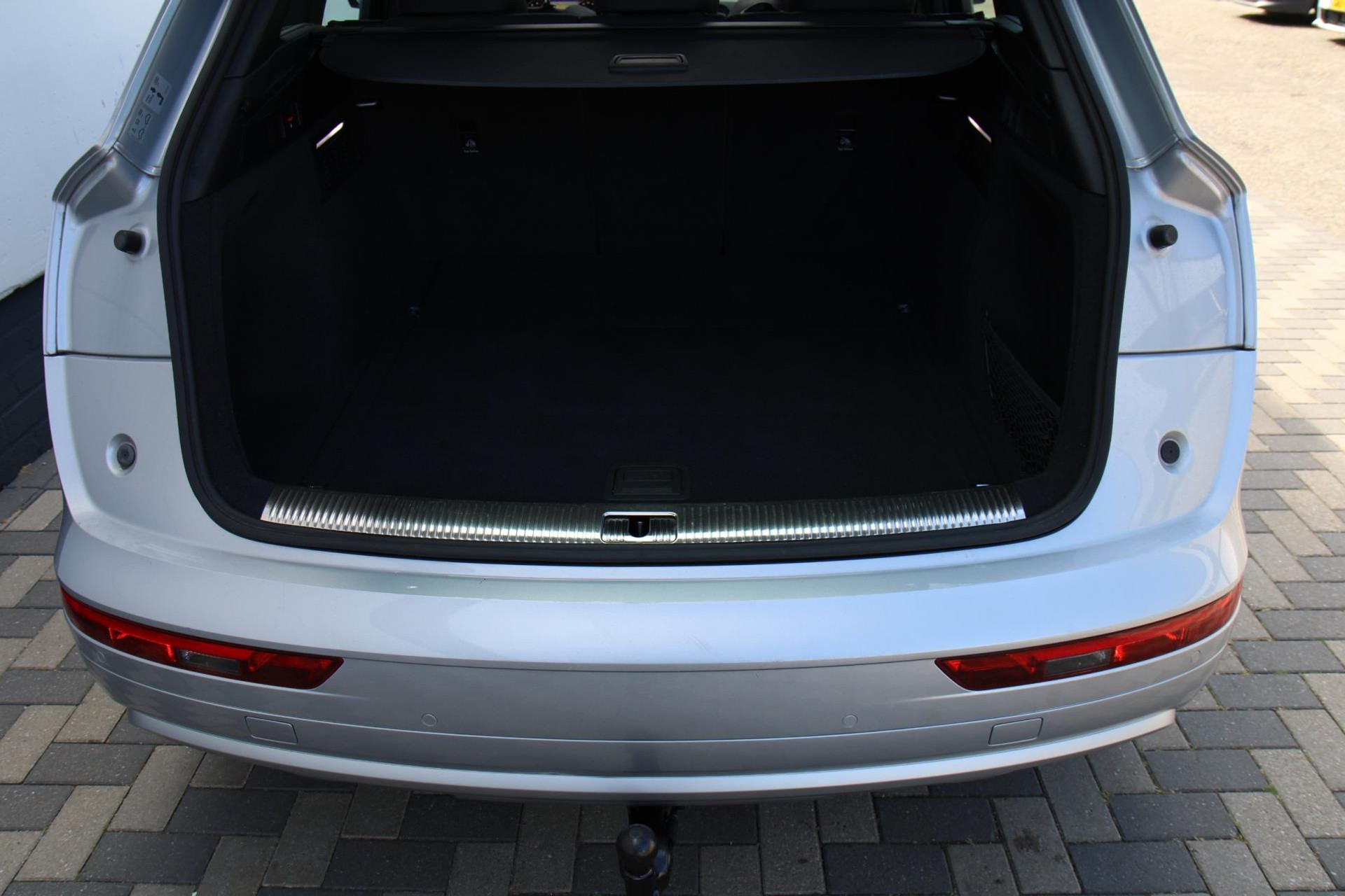 44972348-68.jpg