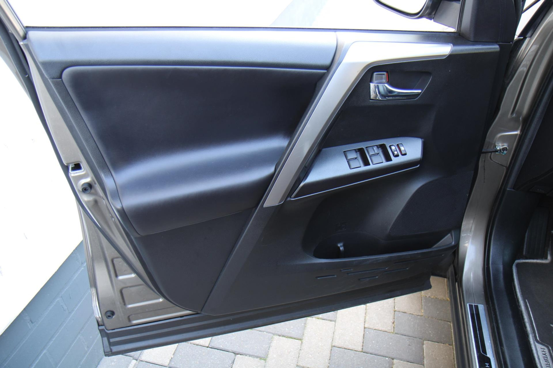 44980817-57.jpg