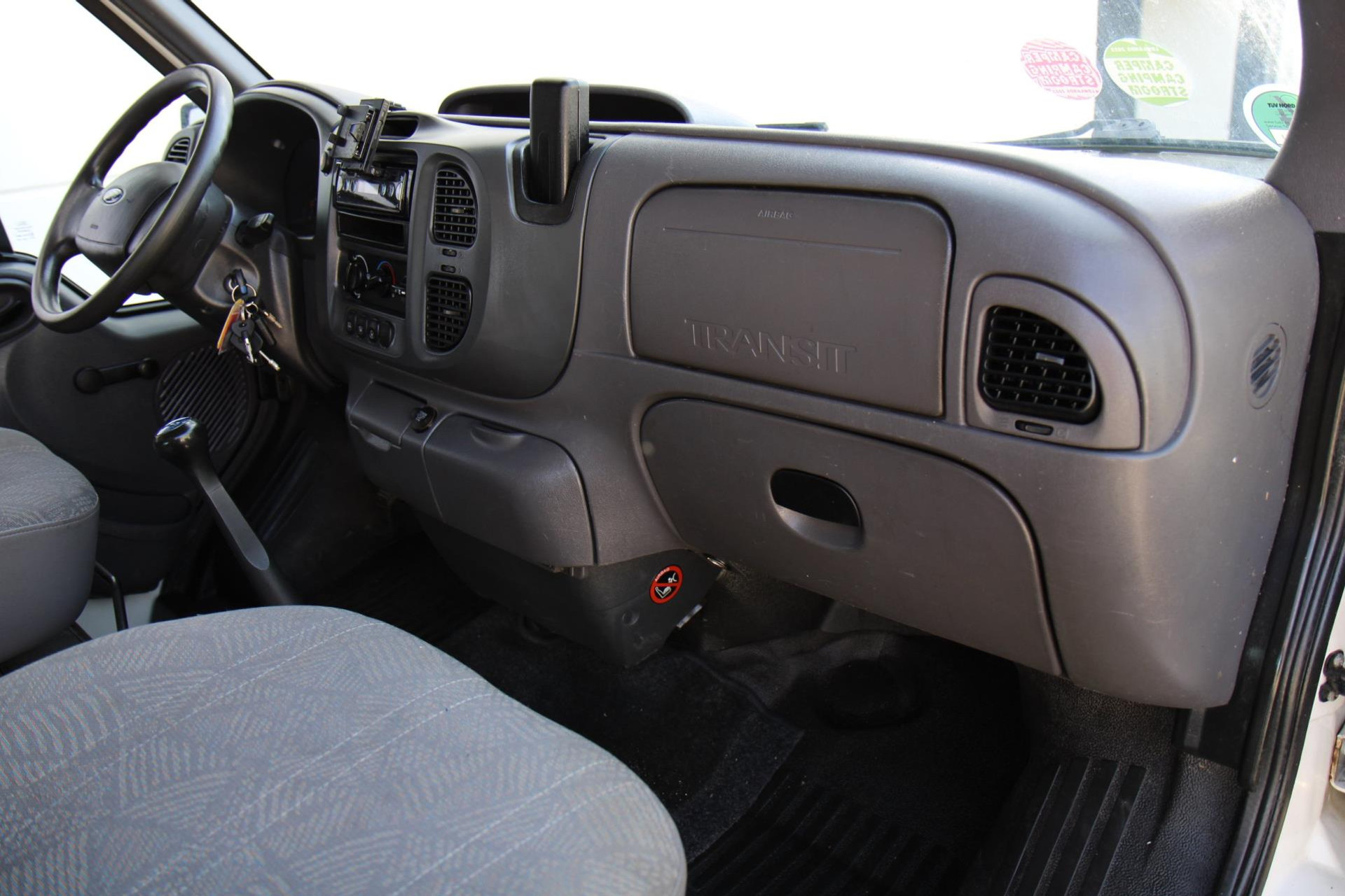 44998918-19.jpg