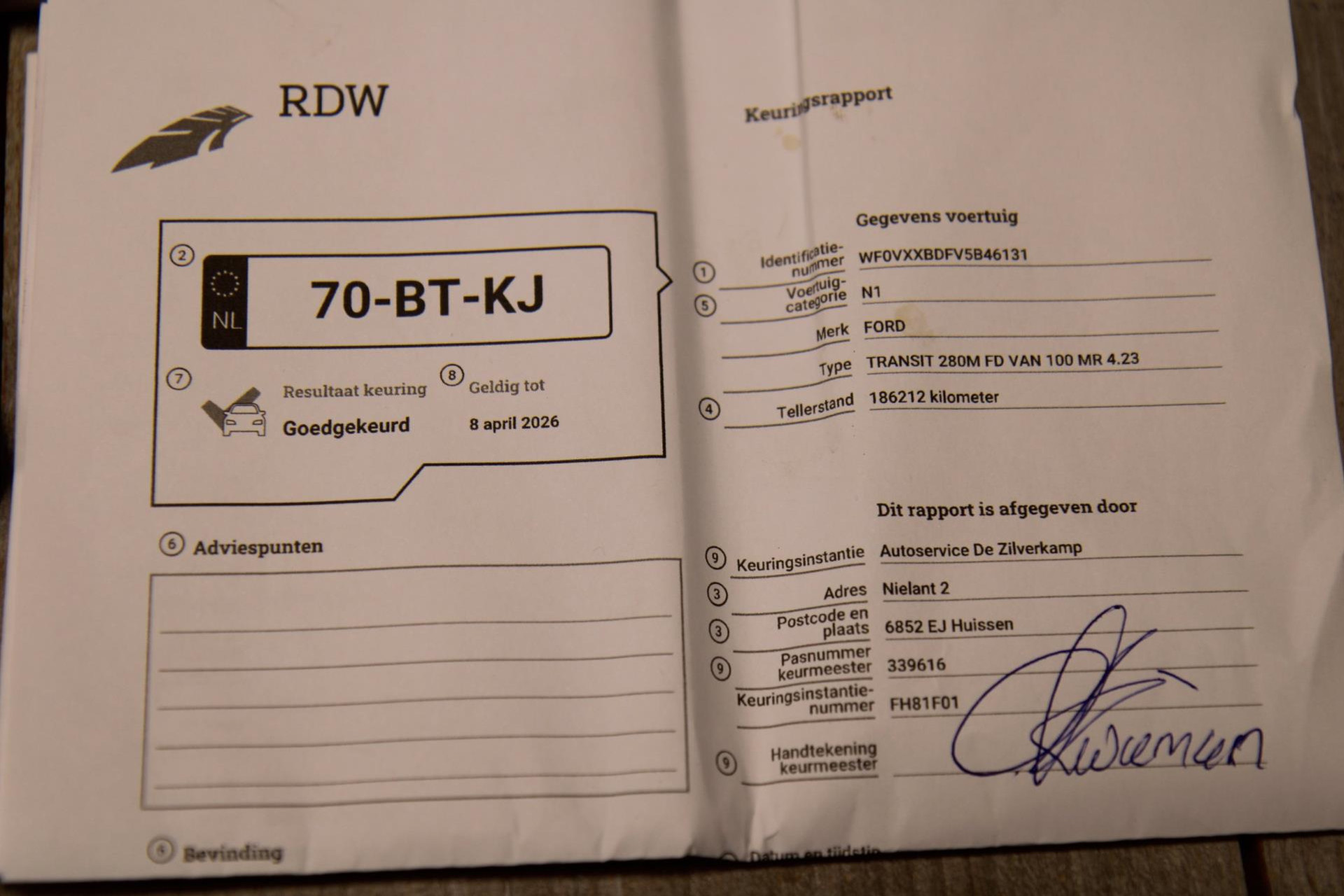 44998918-23.jpg