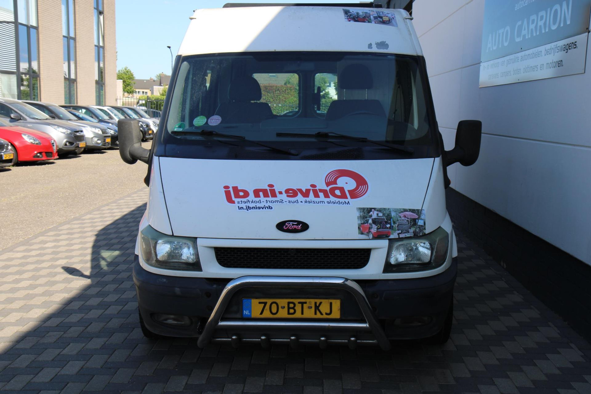 44998918-44.jpg