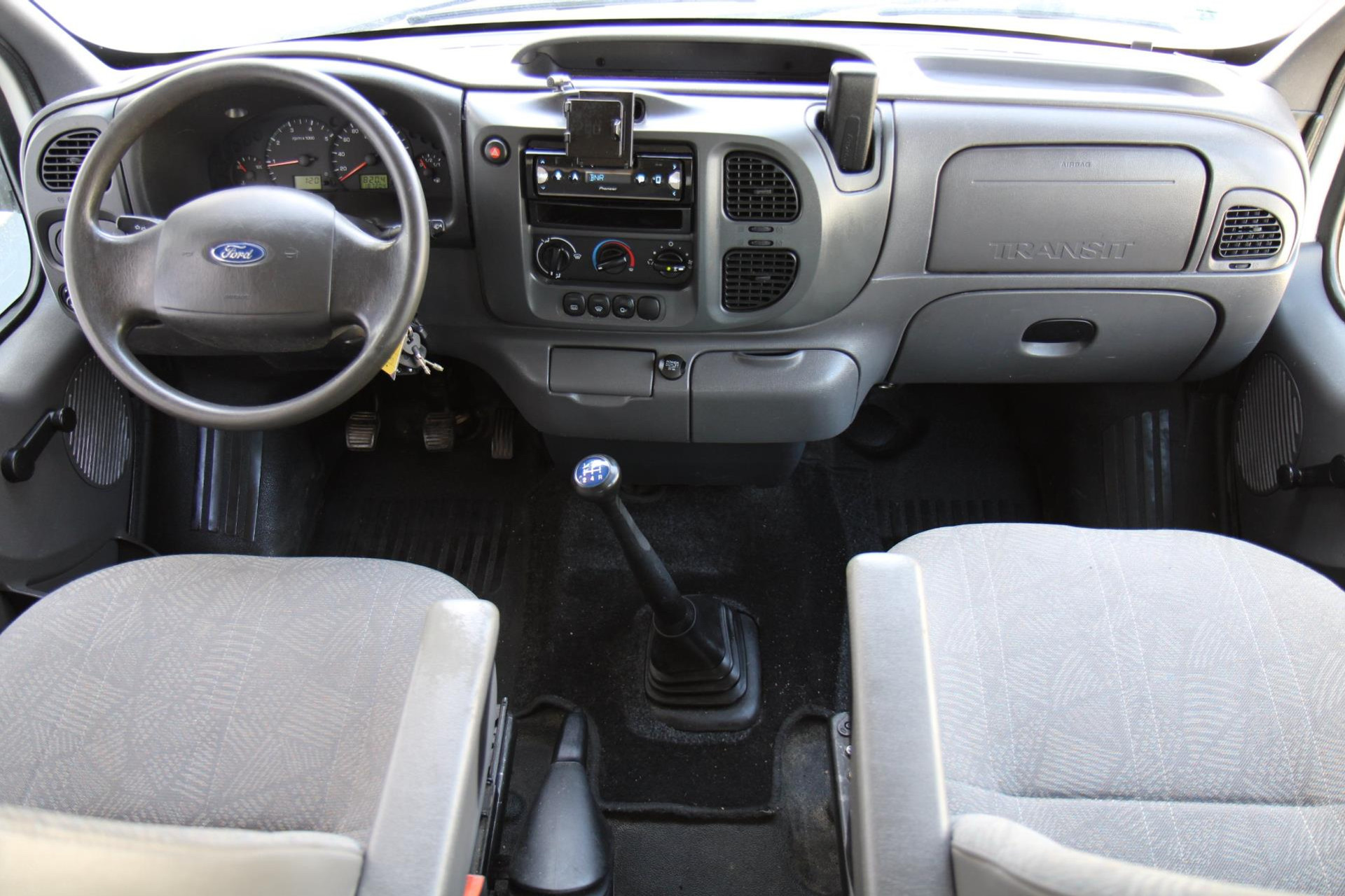 44998918-9.jpg