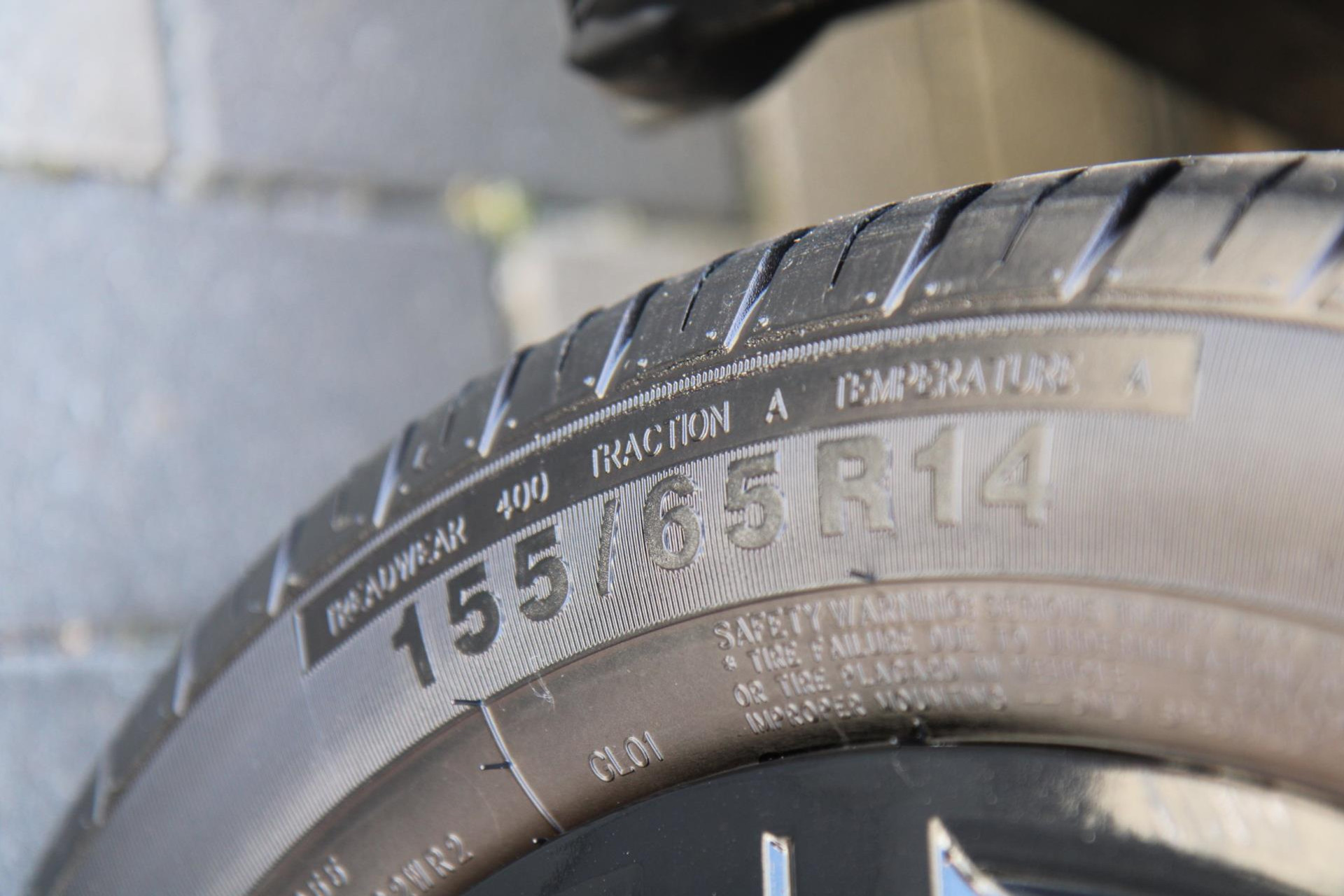 45085379-37.jpg