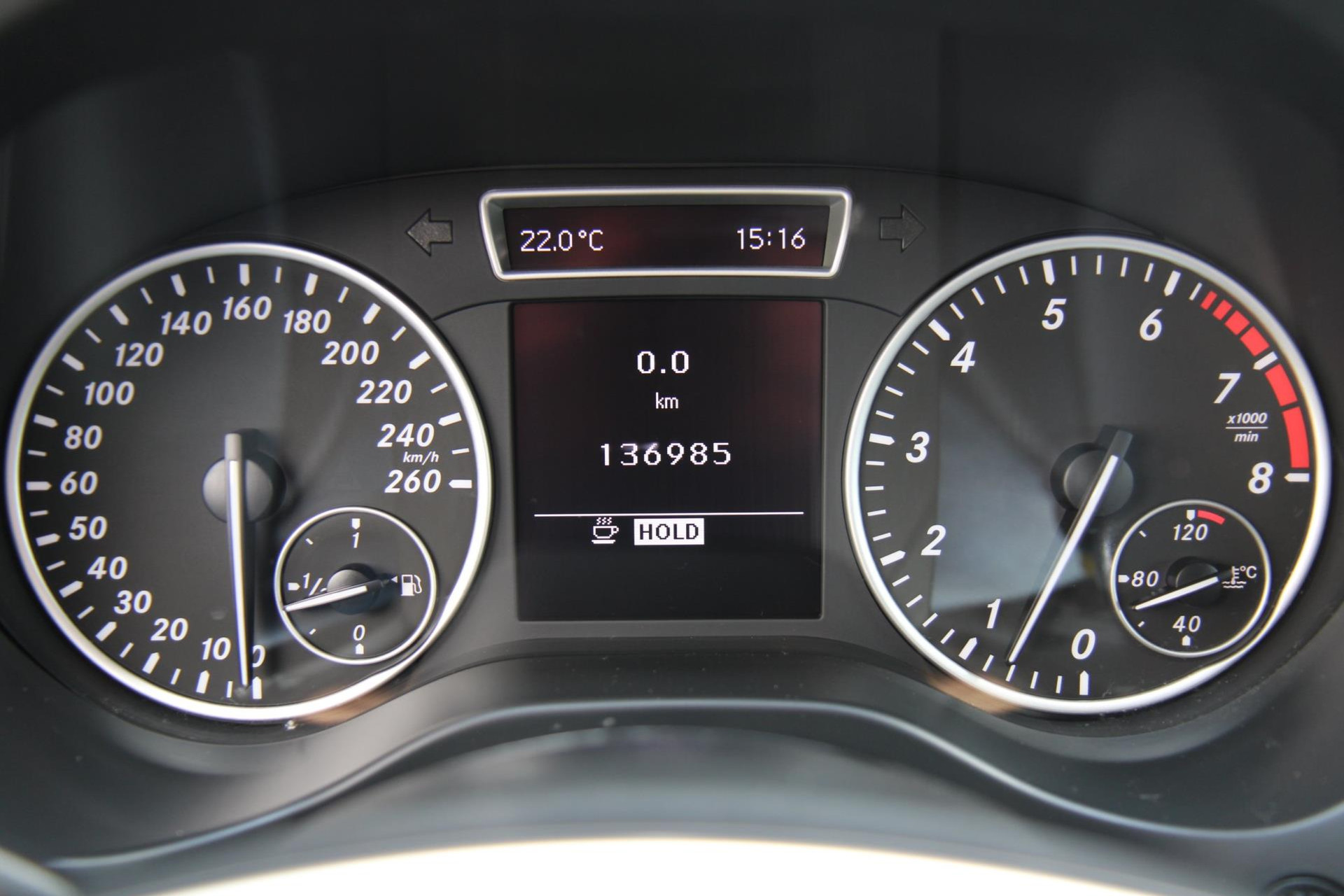 45248017-9.jpg