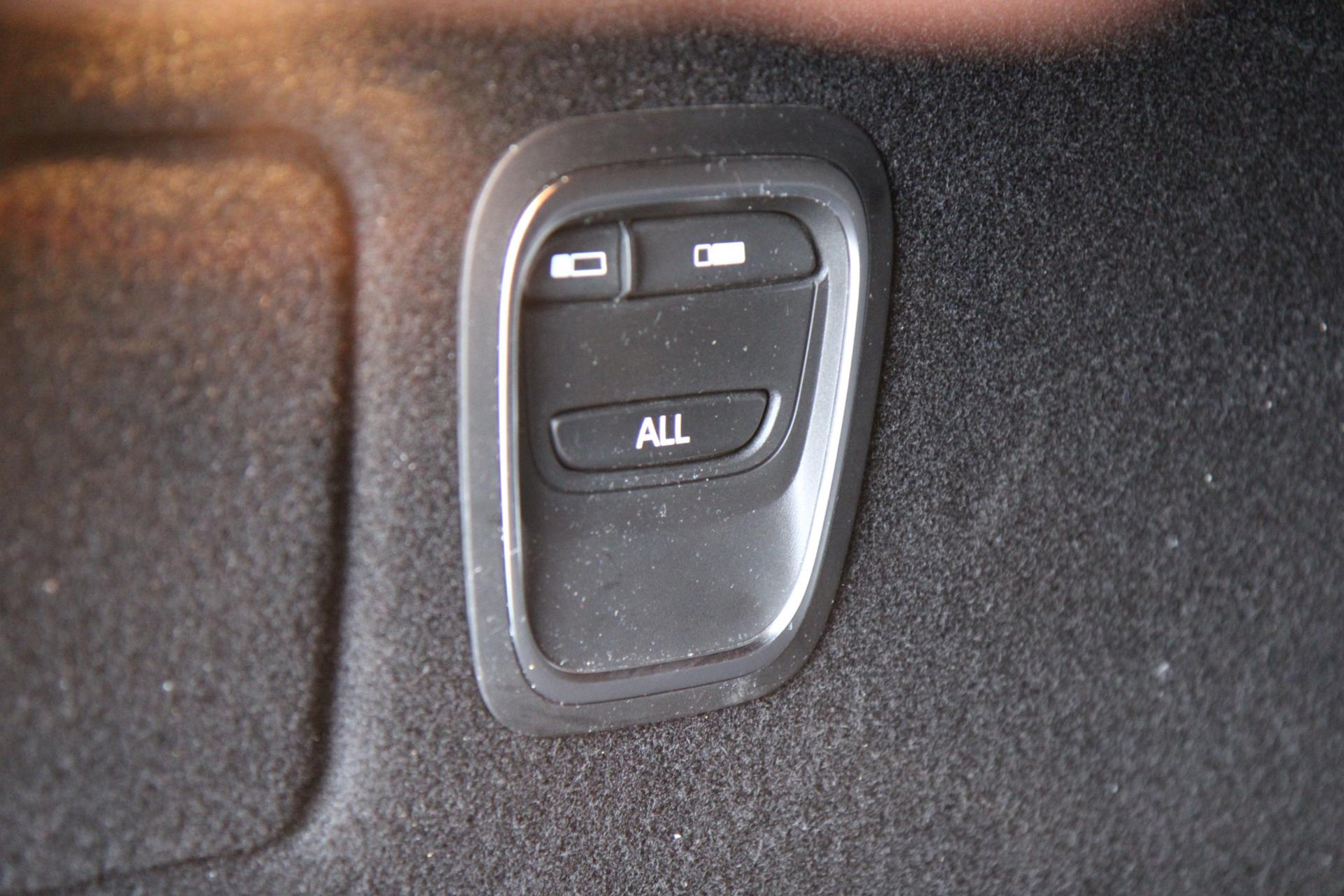 45286319-68.jpg