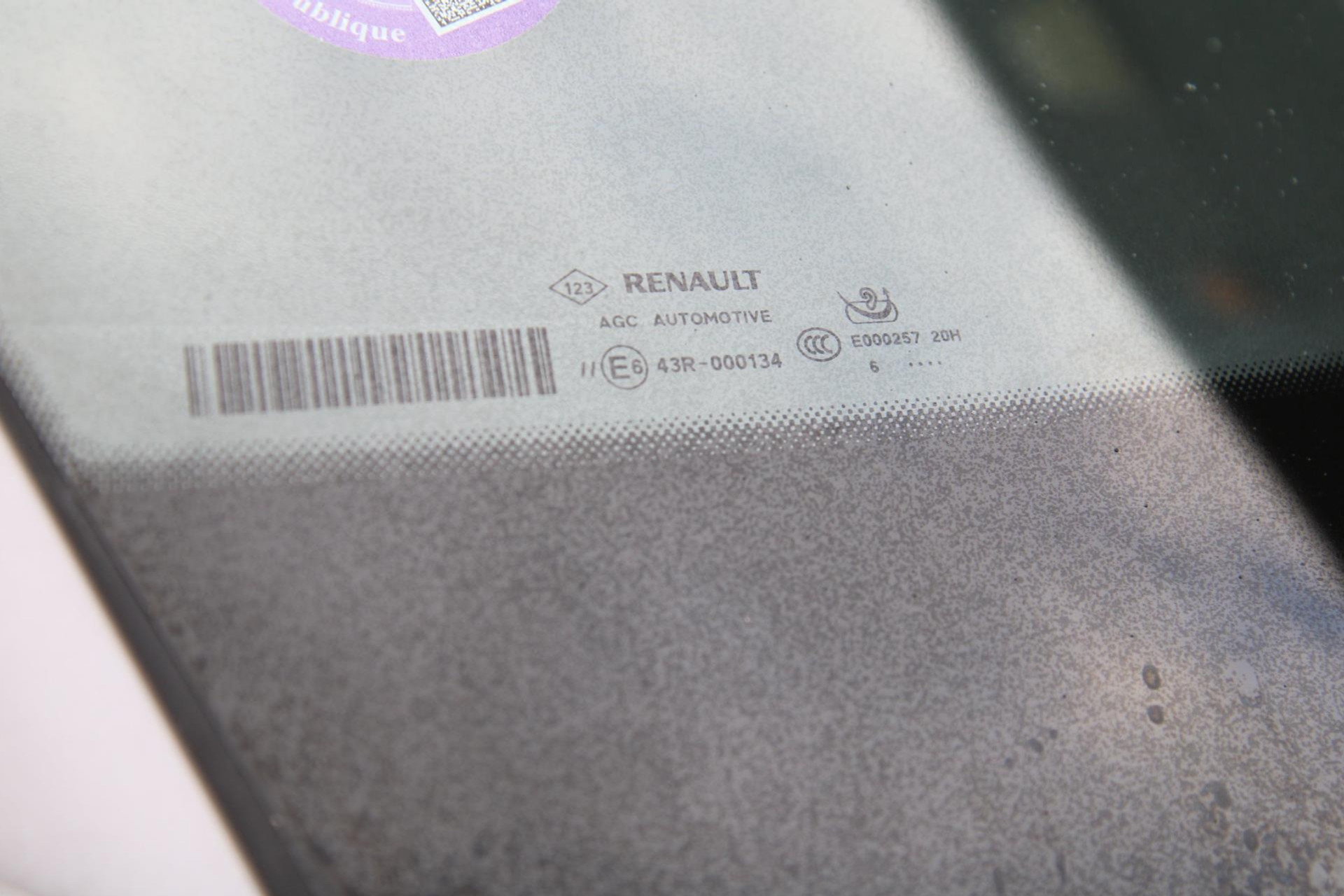 45286319-72.jpg