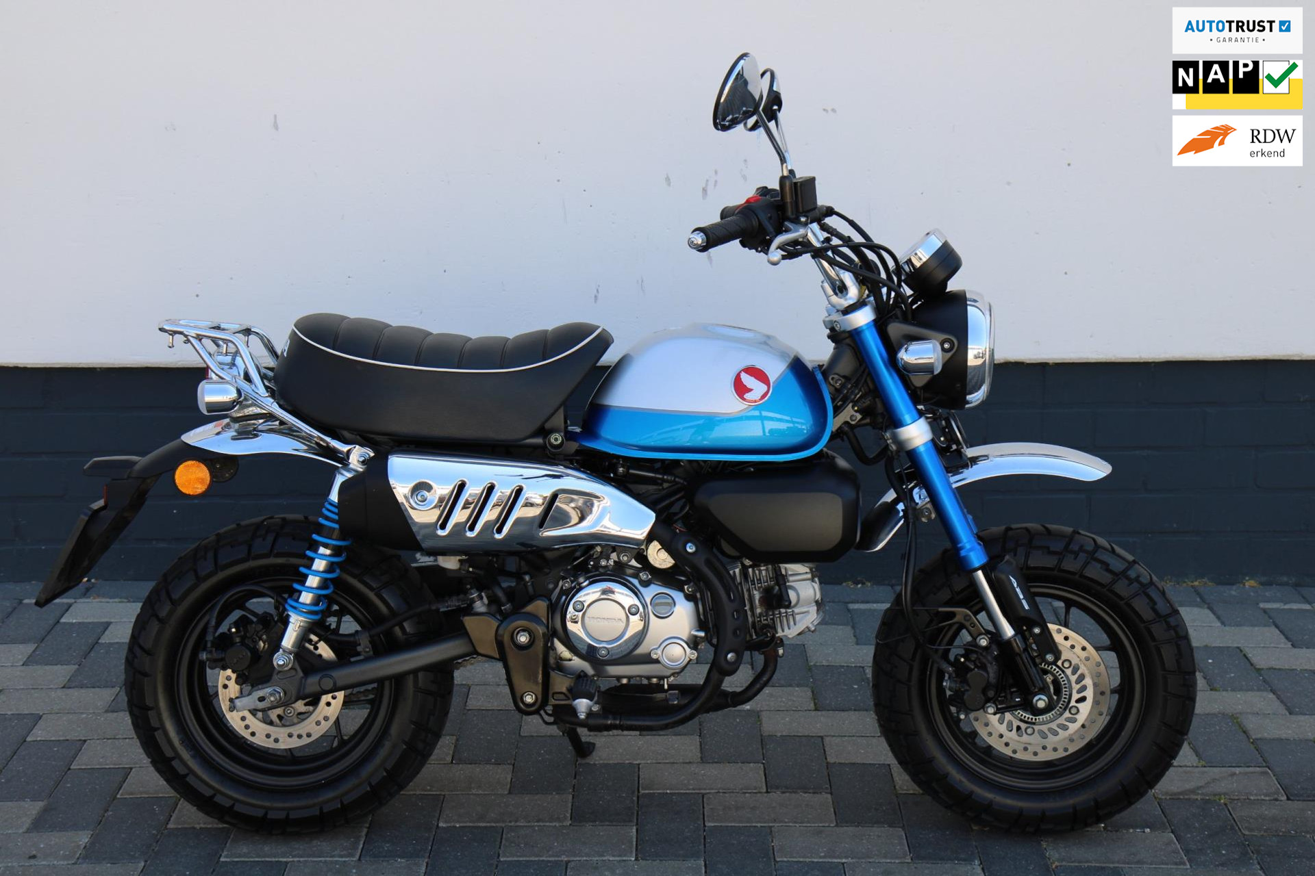 41642948-96.jpg