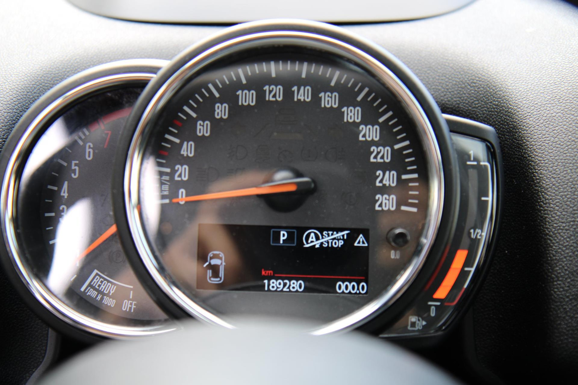45689035-7.jpg
