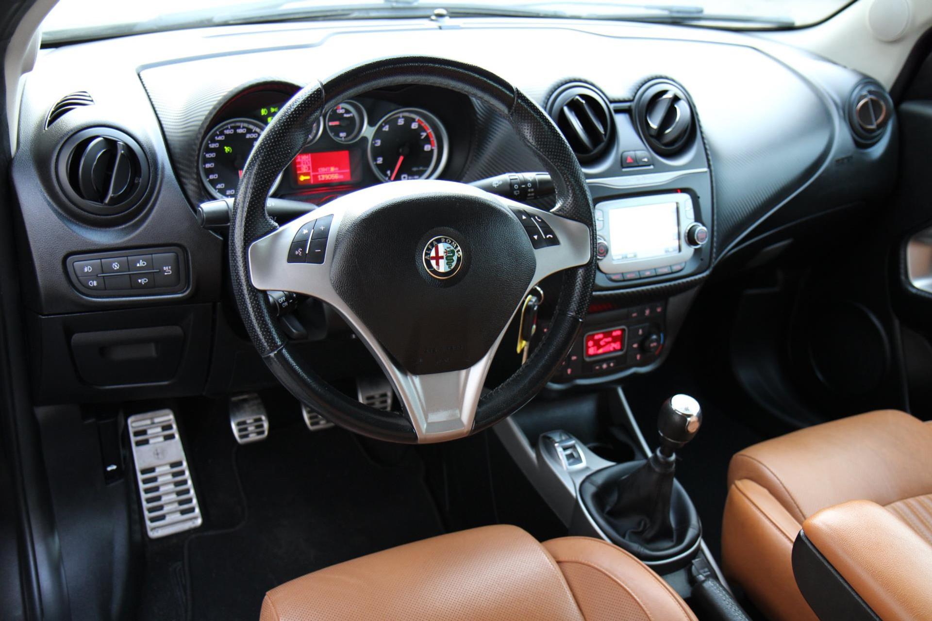 45899624-12.jpg