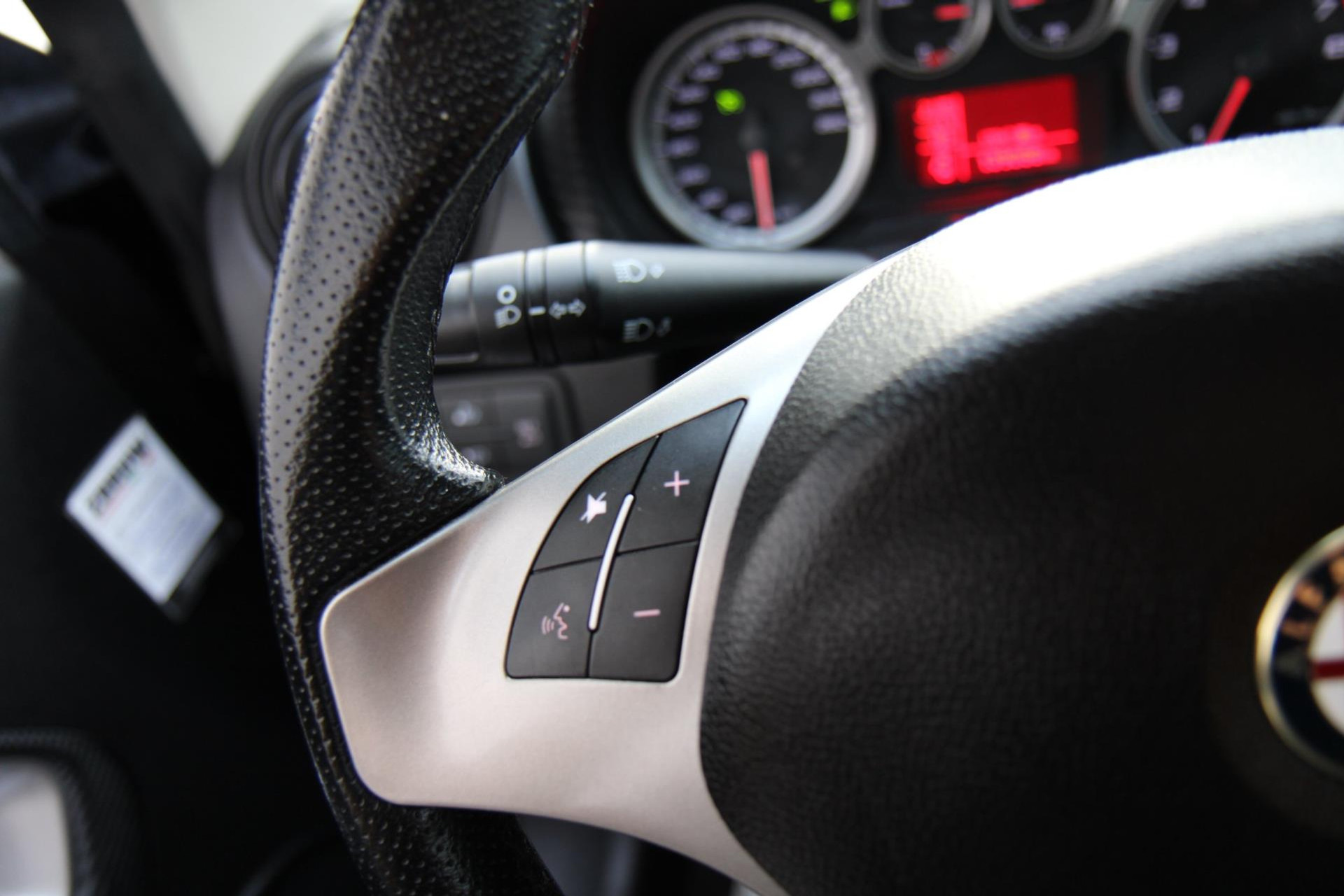 45899624-14.jpg