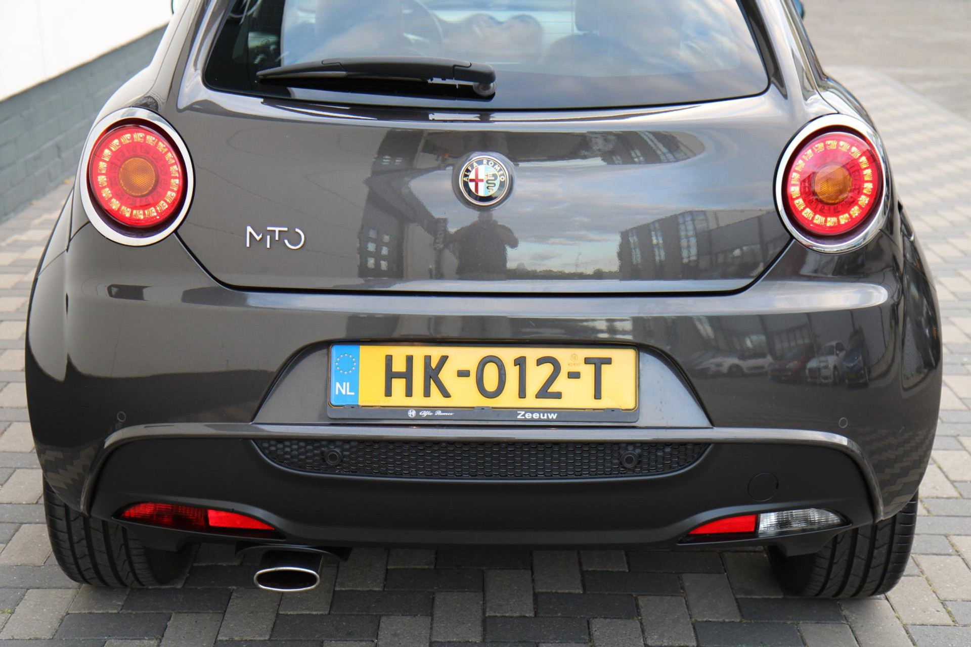 45899624-40.jpg