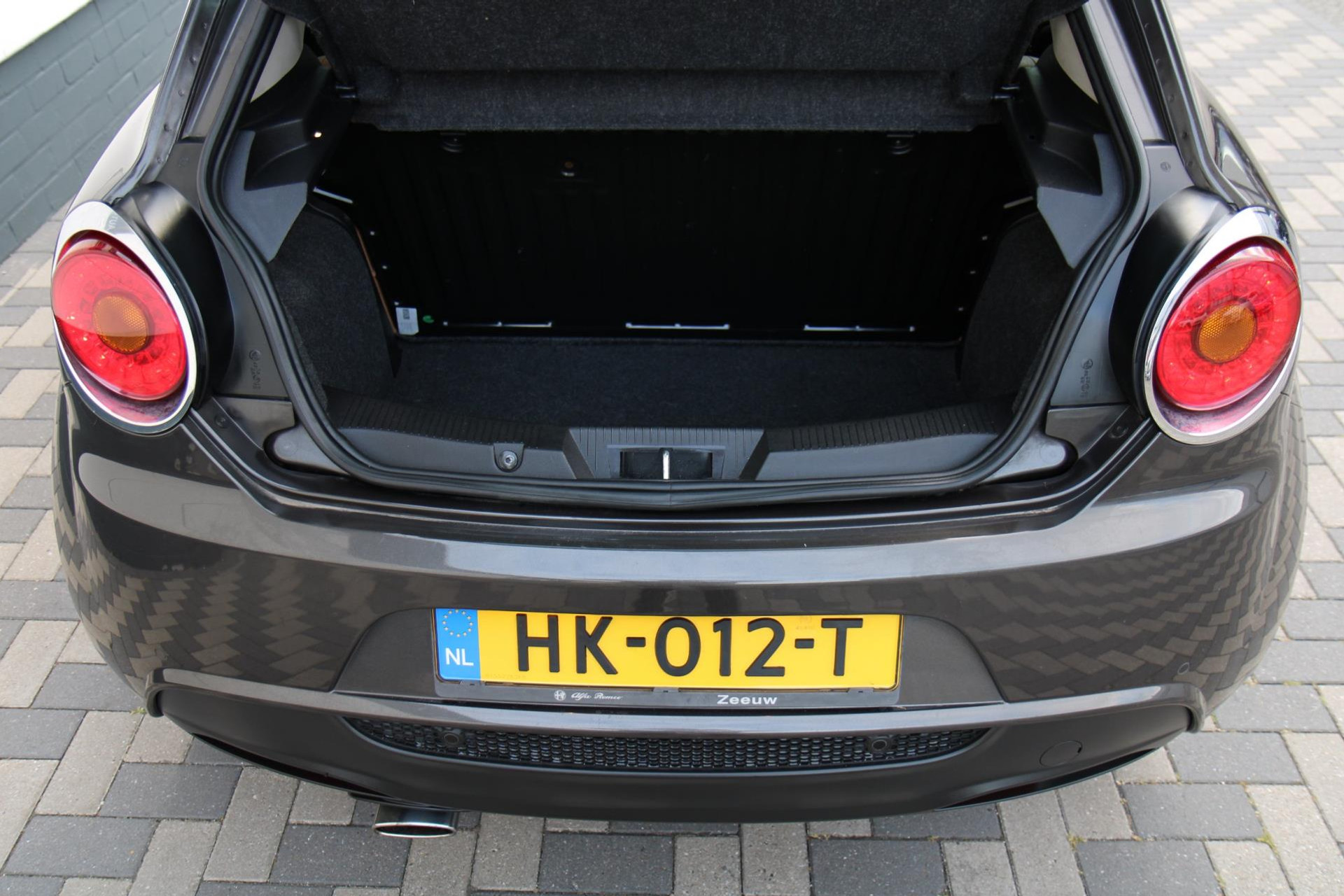45899624-42.jpg