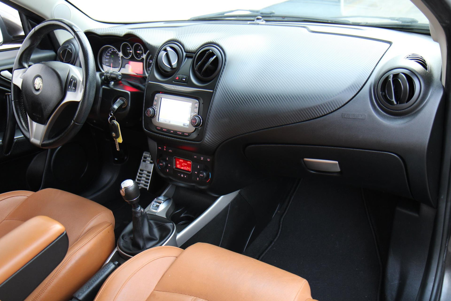 45899624-63.jpg