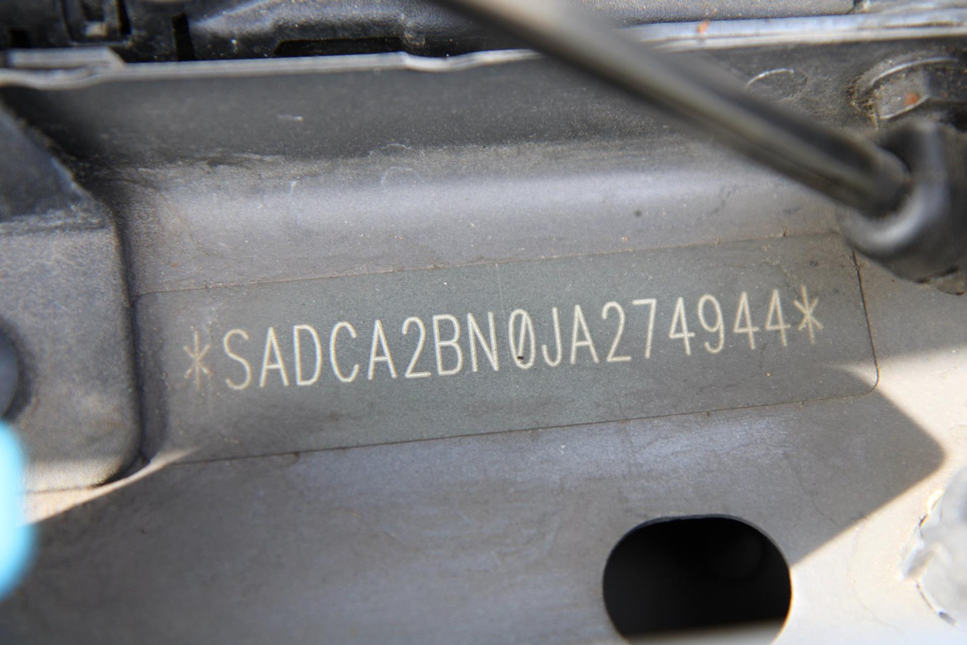46017557-87.jpg