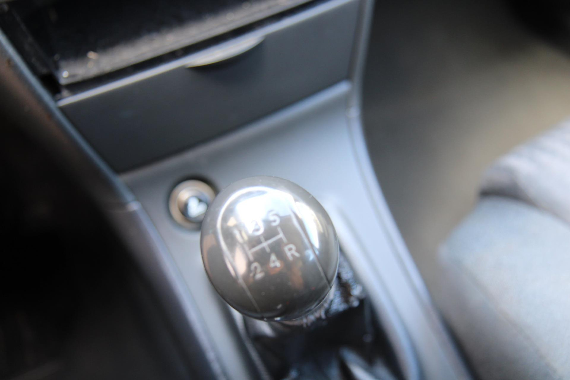 46129811-18.jpg