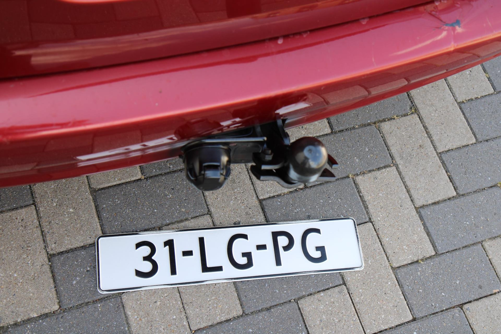 46129811-34.jpg