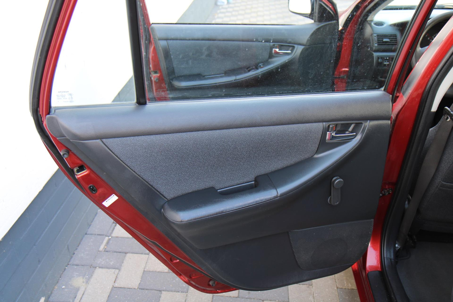 46129811-47.jpg