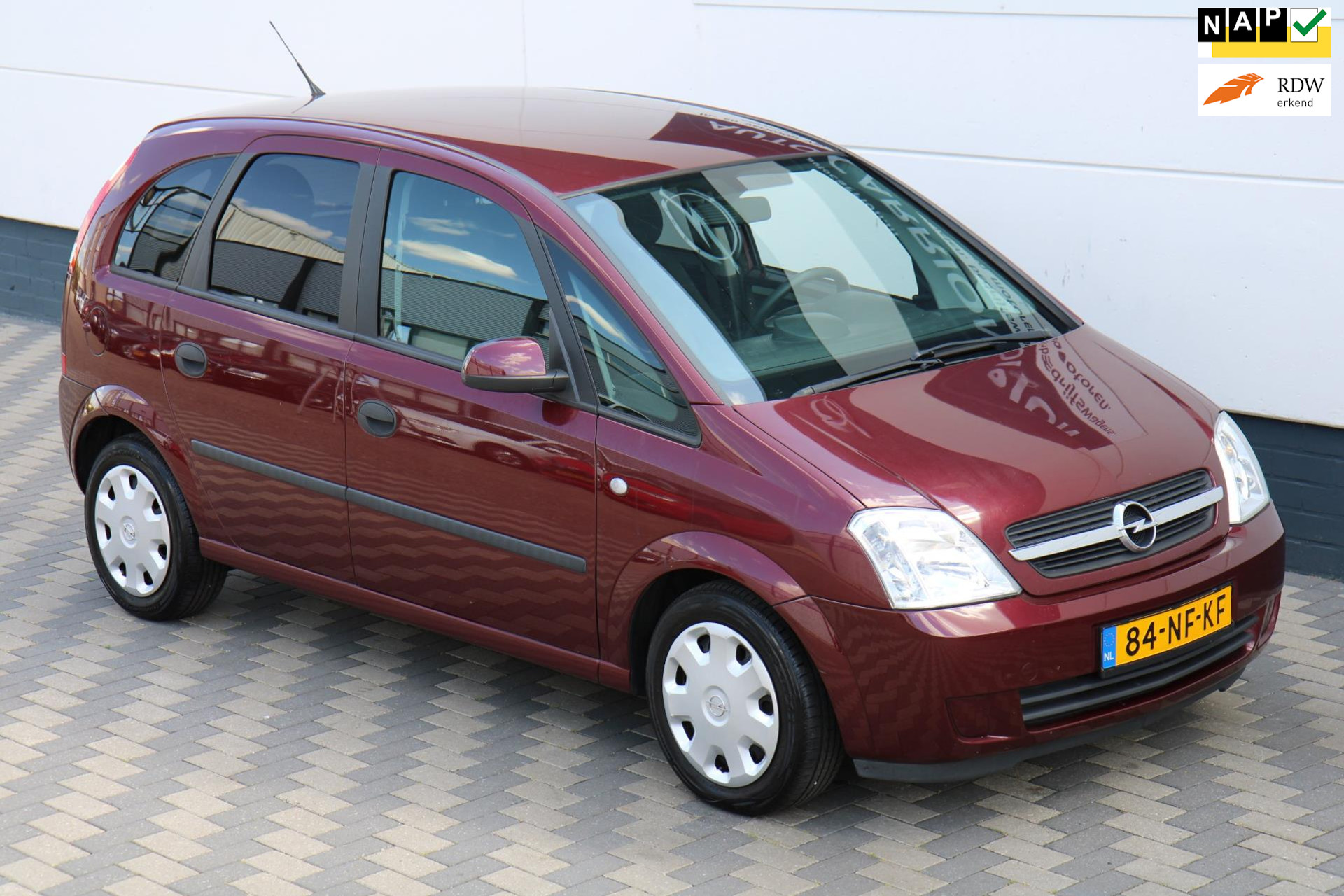 46129811-59.jpg