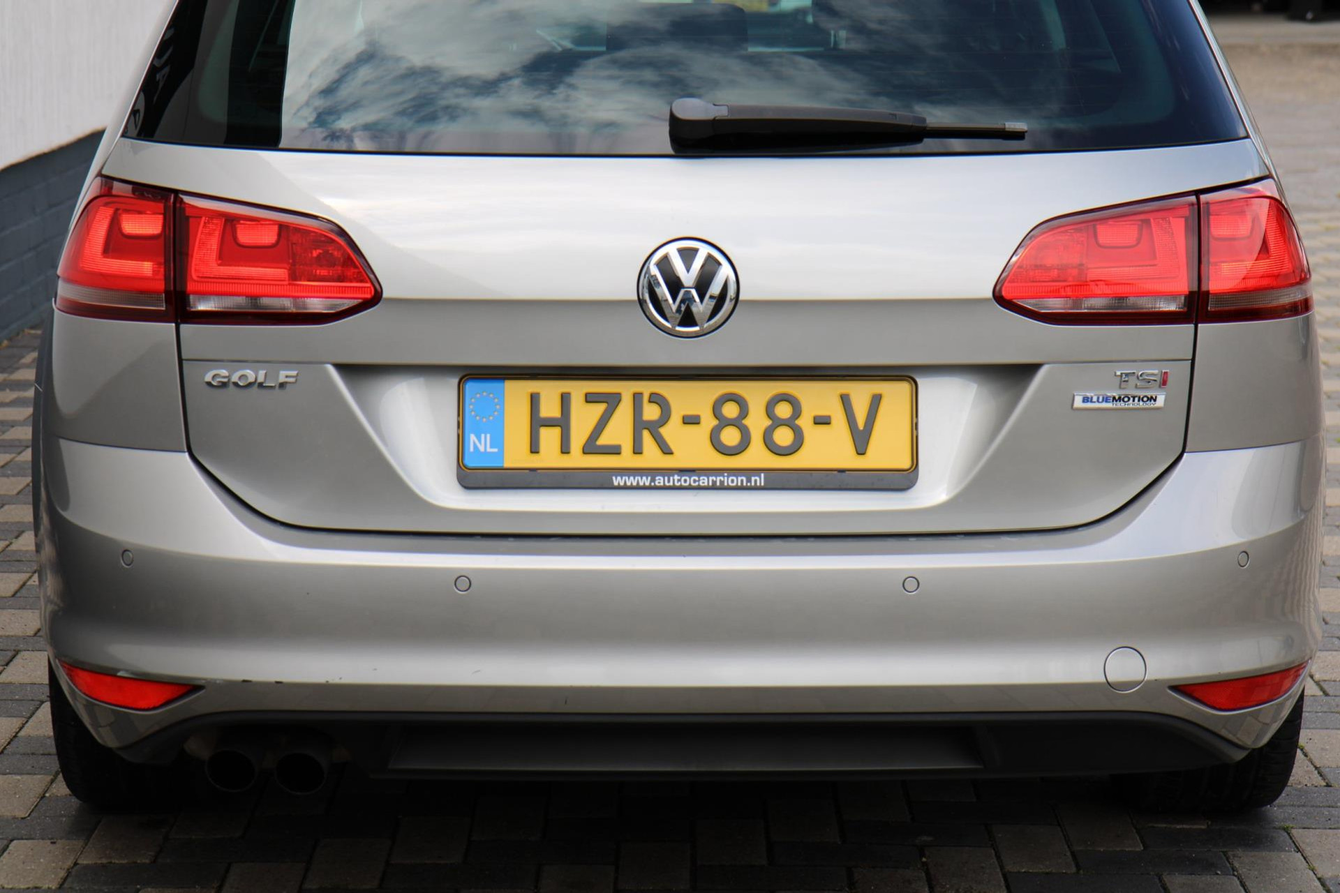 46482699-54.jpg