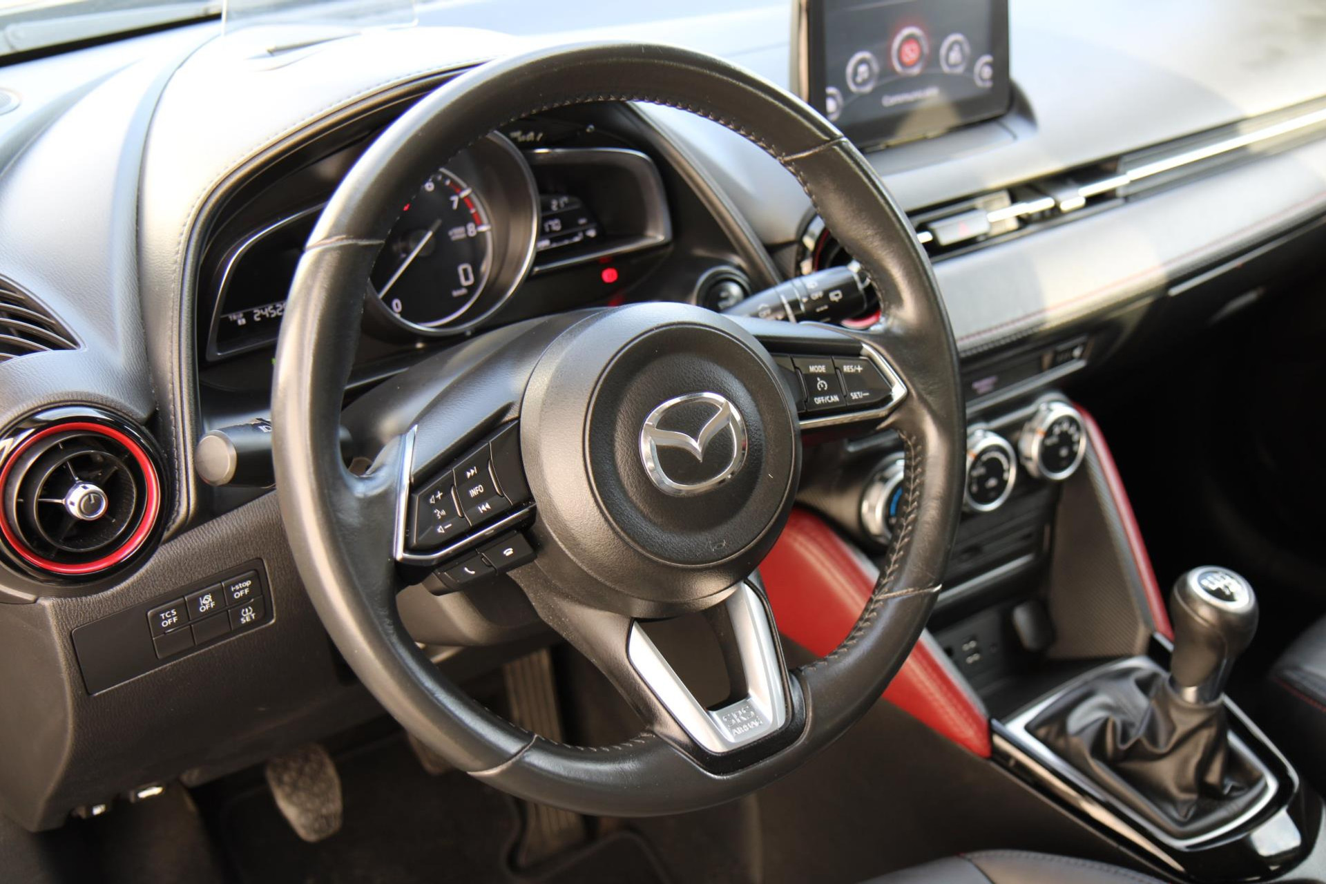46491870-10.jpg