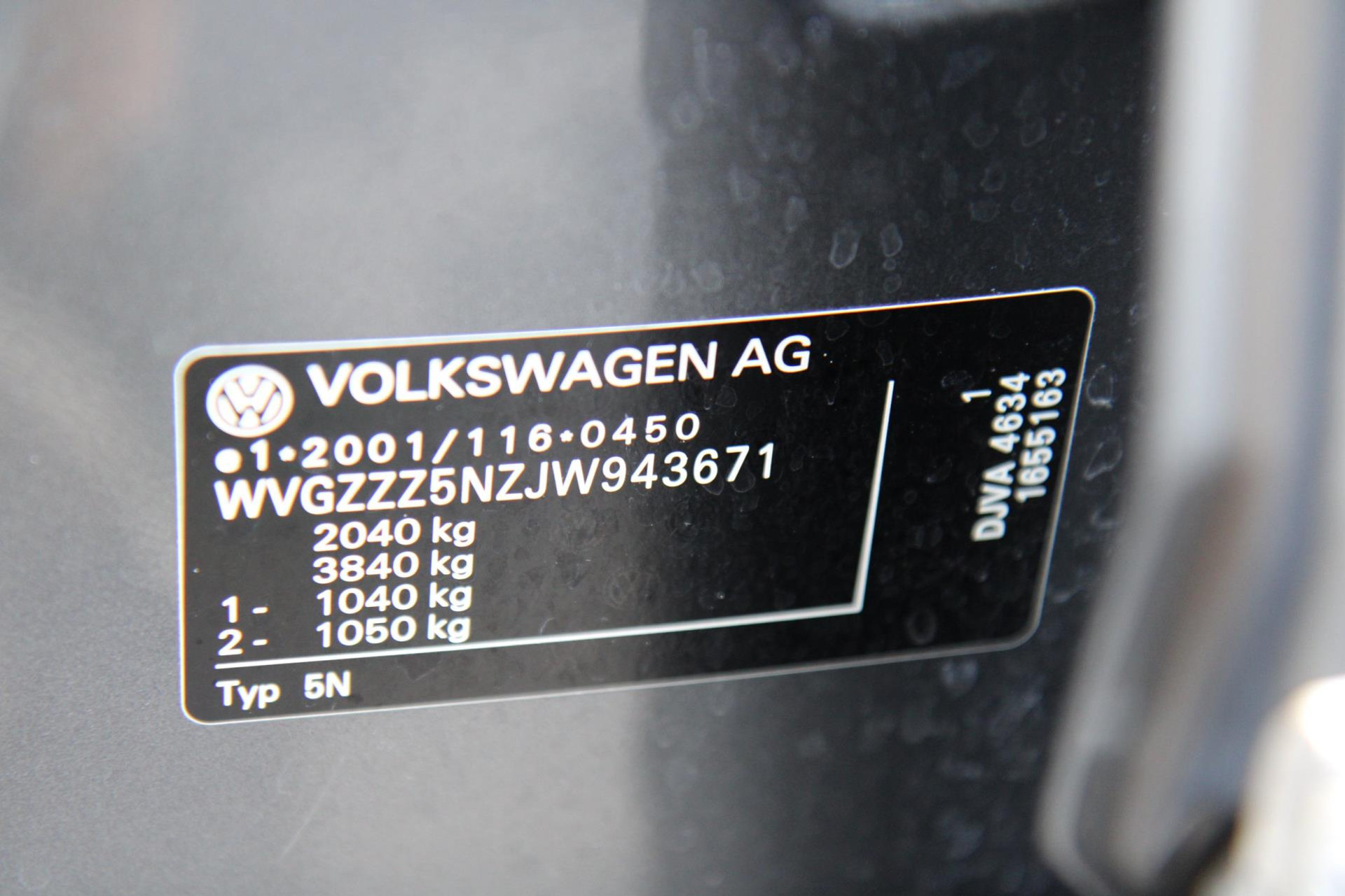 46744806-50.jpg