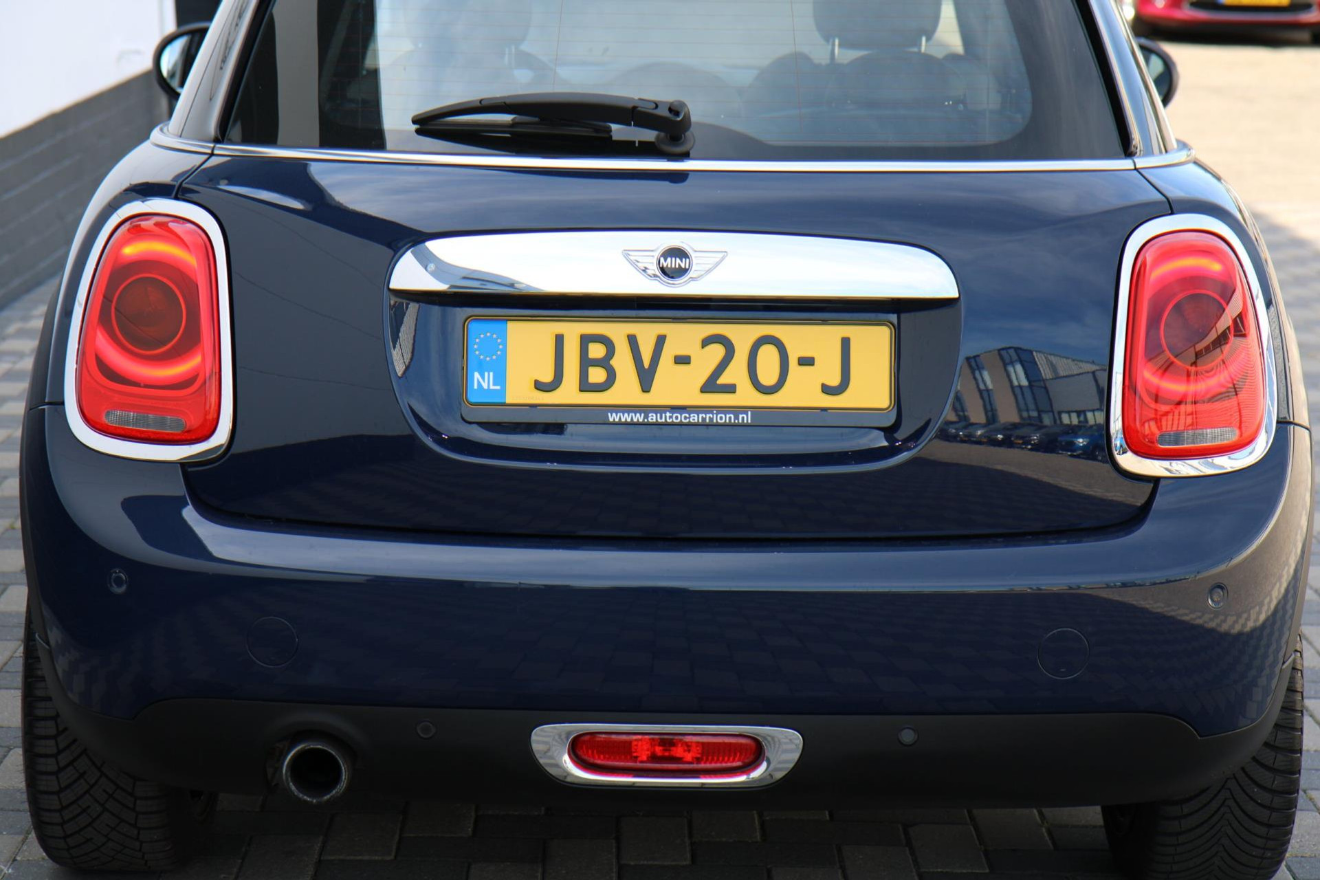 46828827-54.jpg