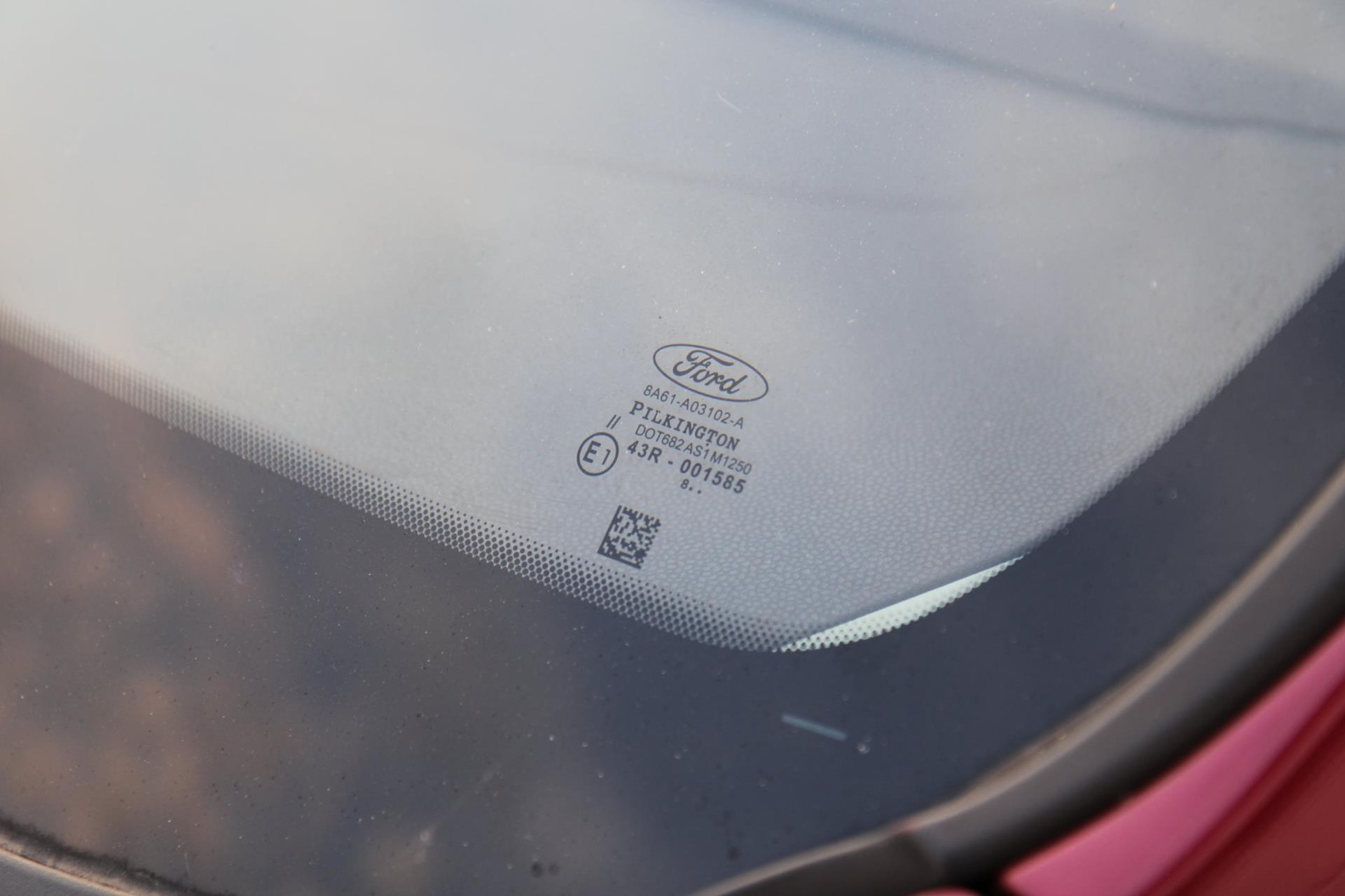 46948023-47.jpg