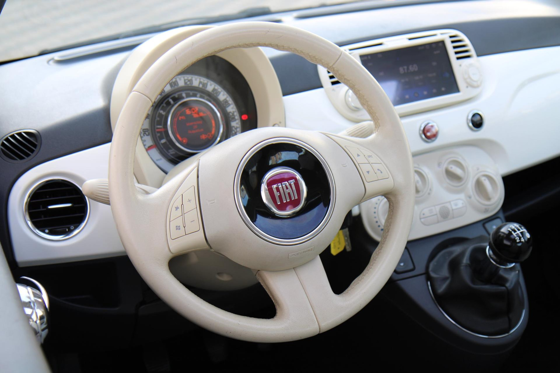 47098990-11.jpg