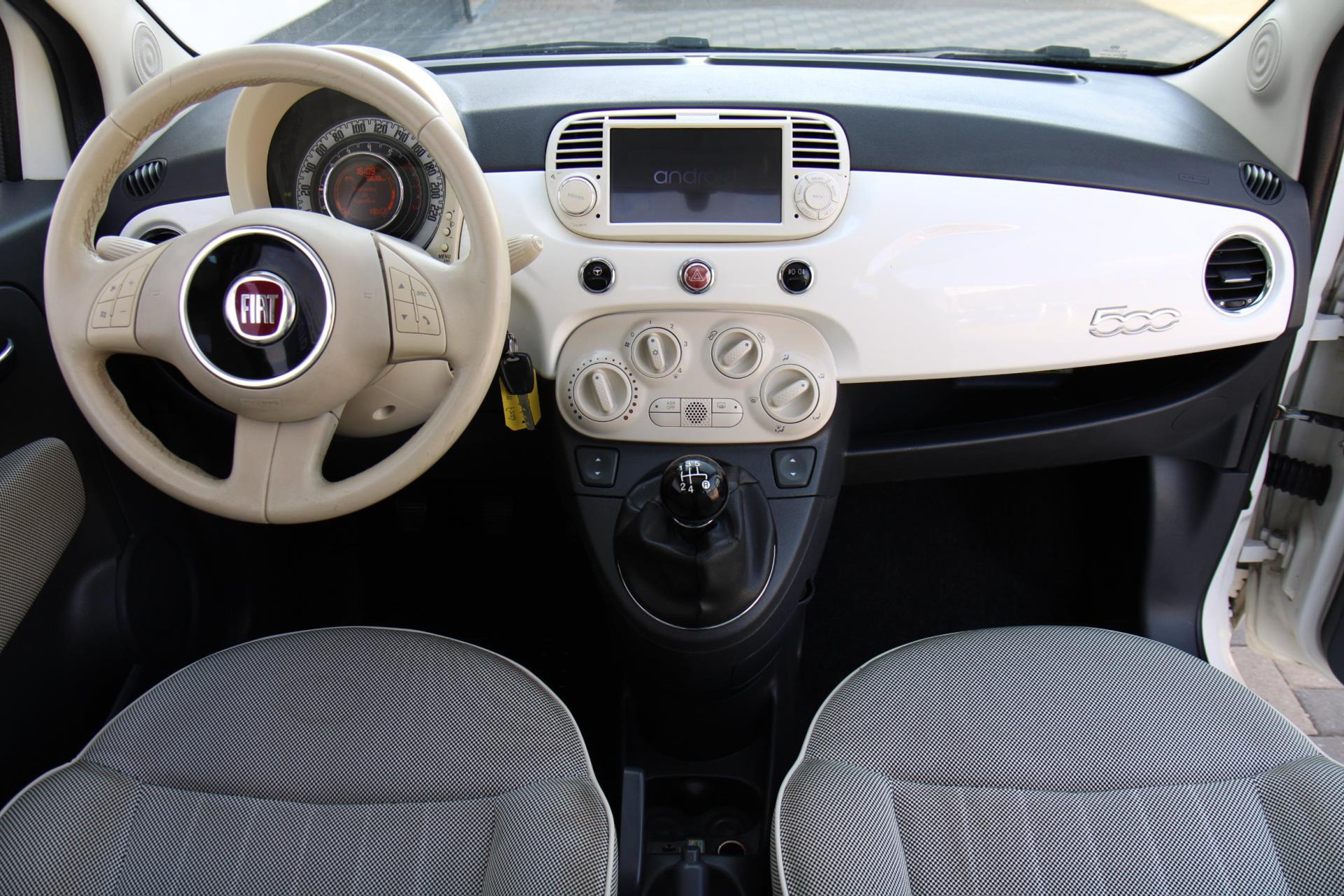 47098990-9.jpg