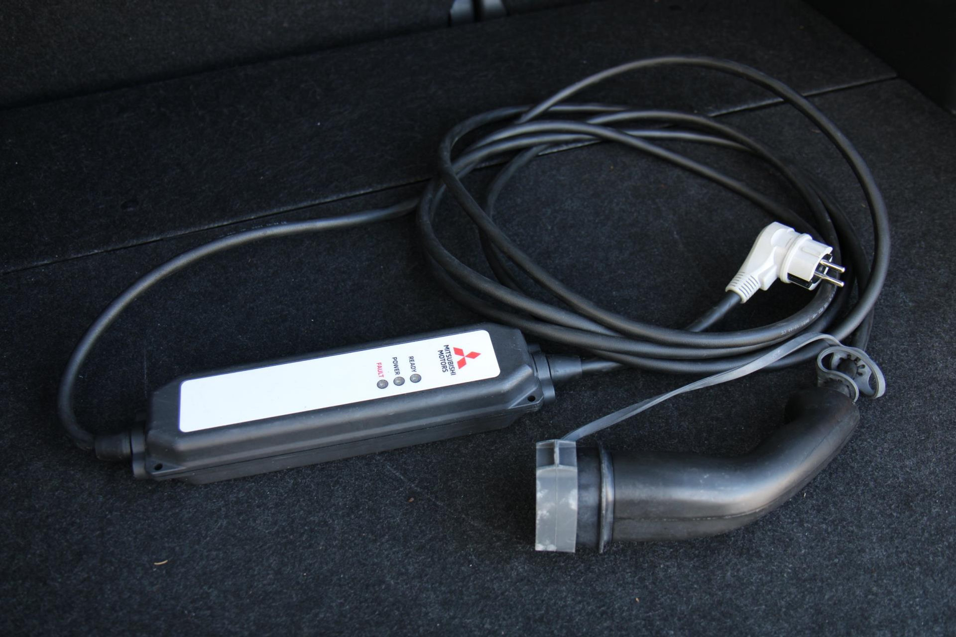 47134421-54.jpg