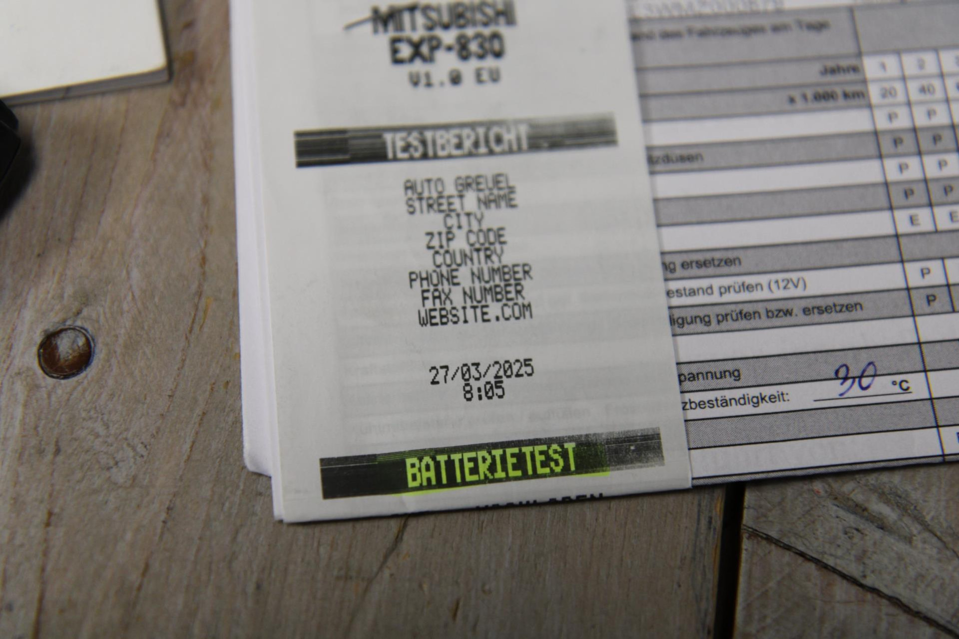 47134421-66.jpg