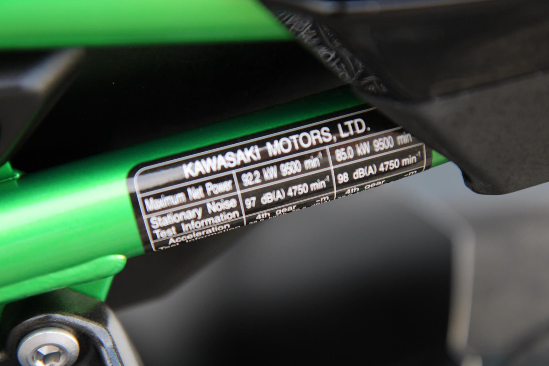 47212959-9.jpg