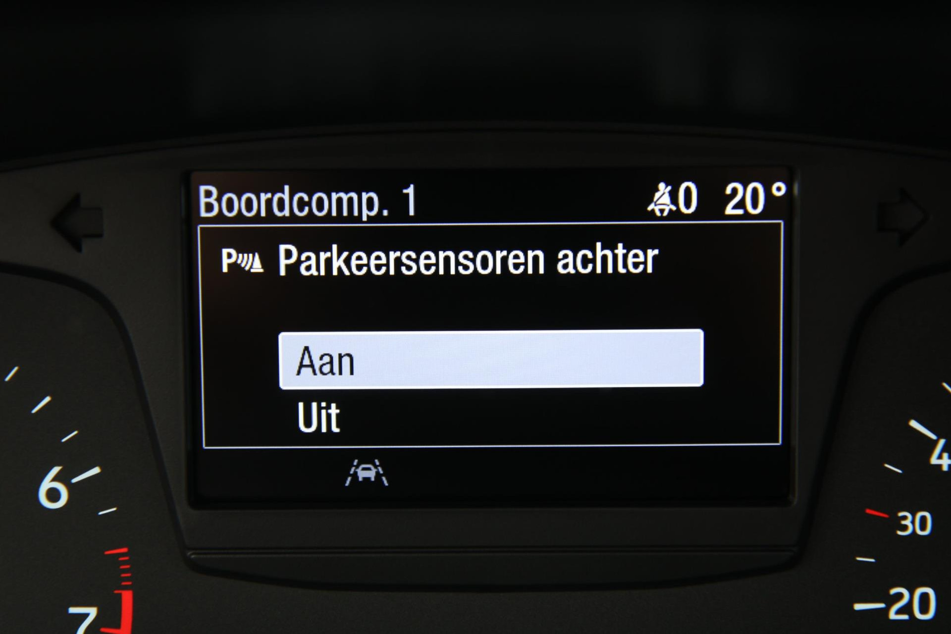 47227040-14.jpg