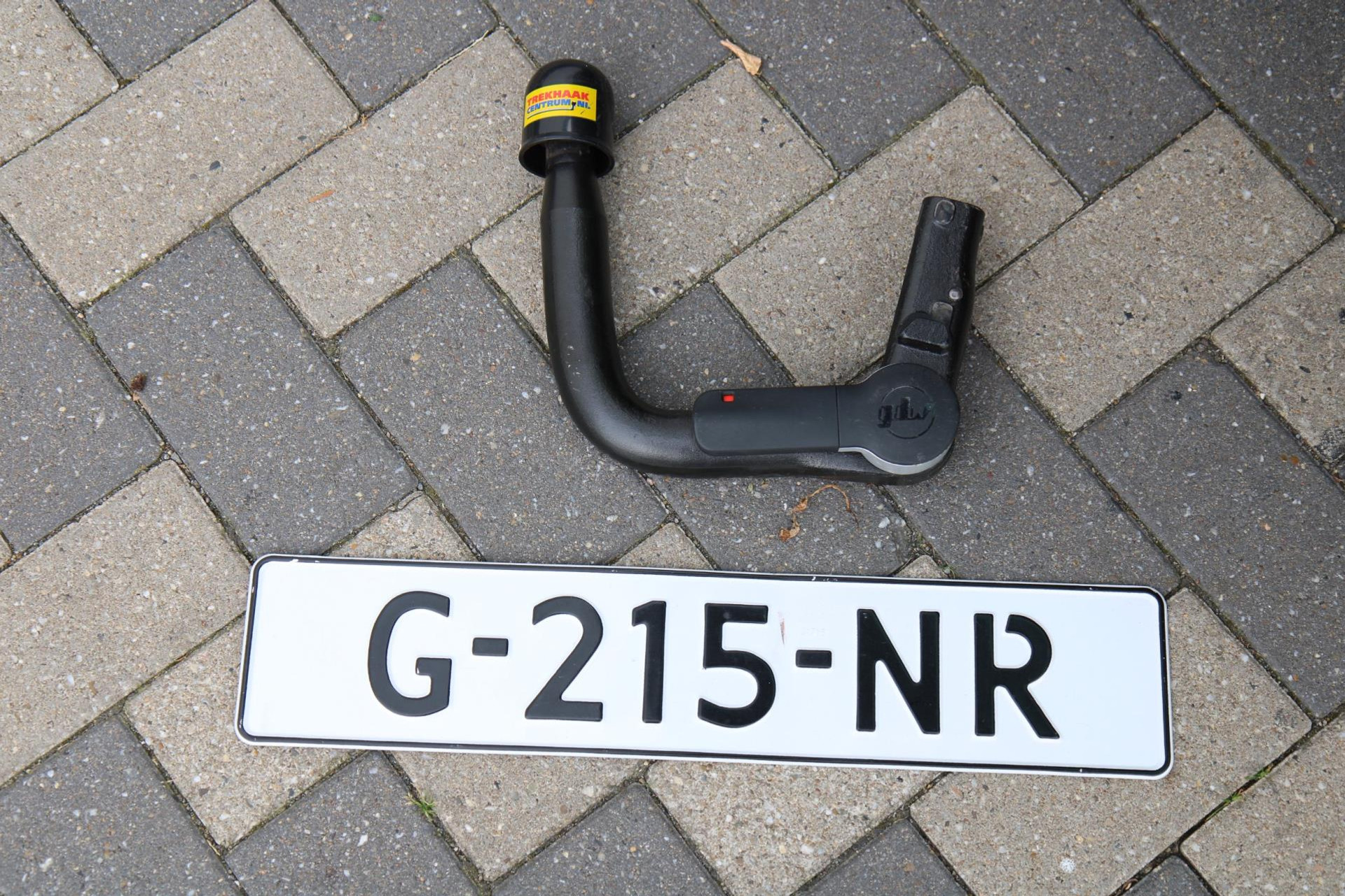 47236050-43.jpg