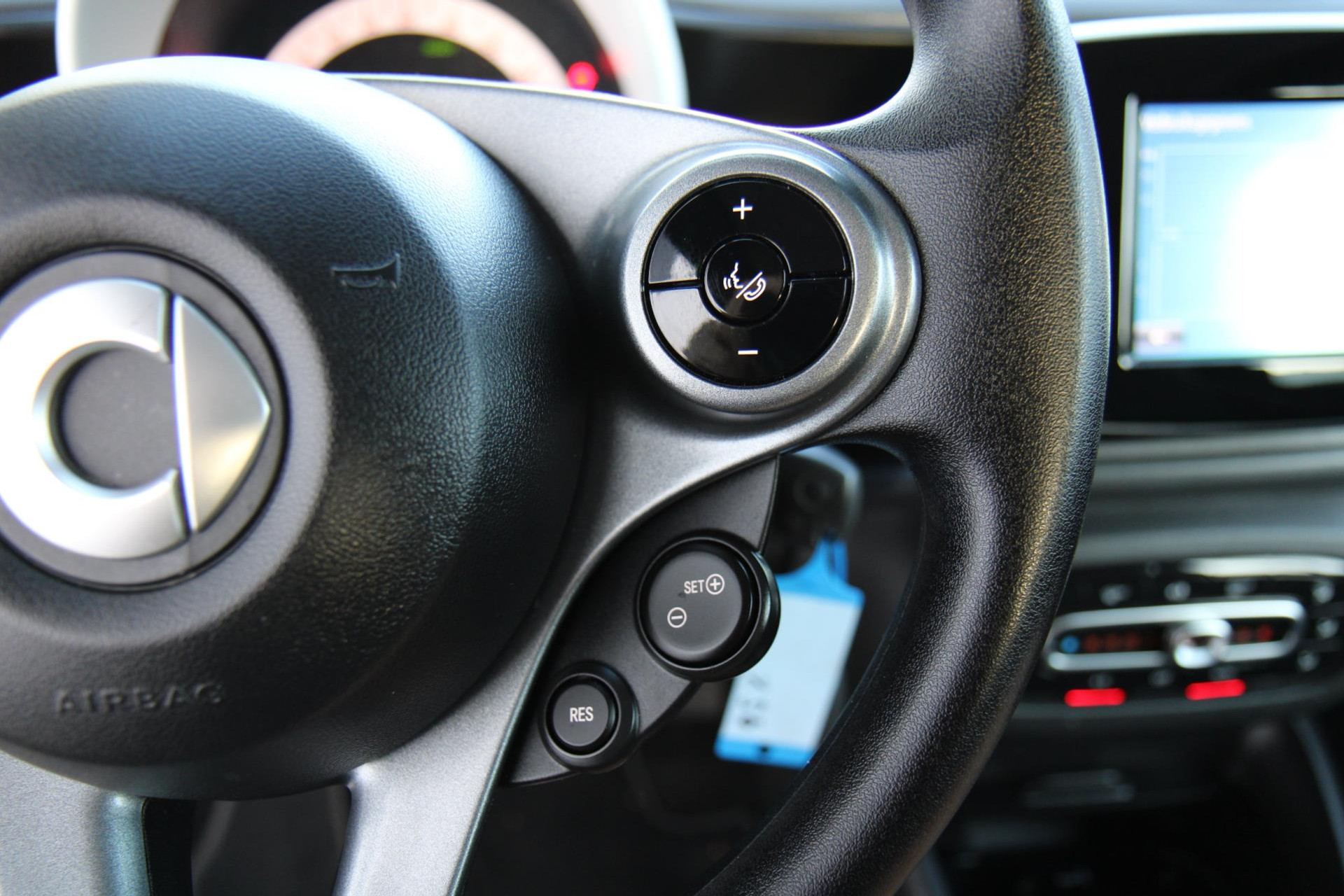 47236237-19.jpg