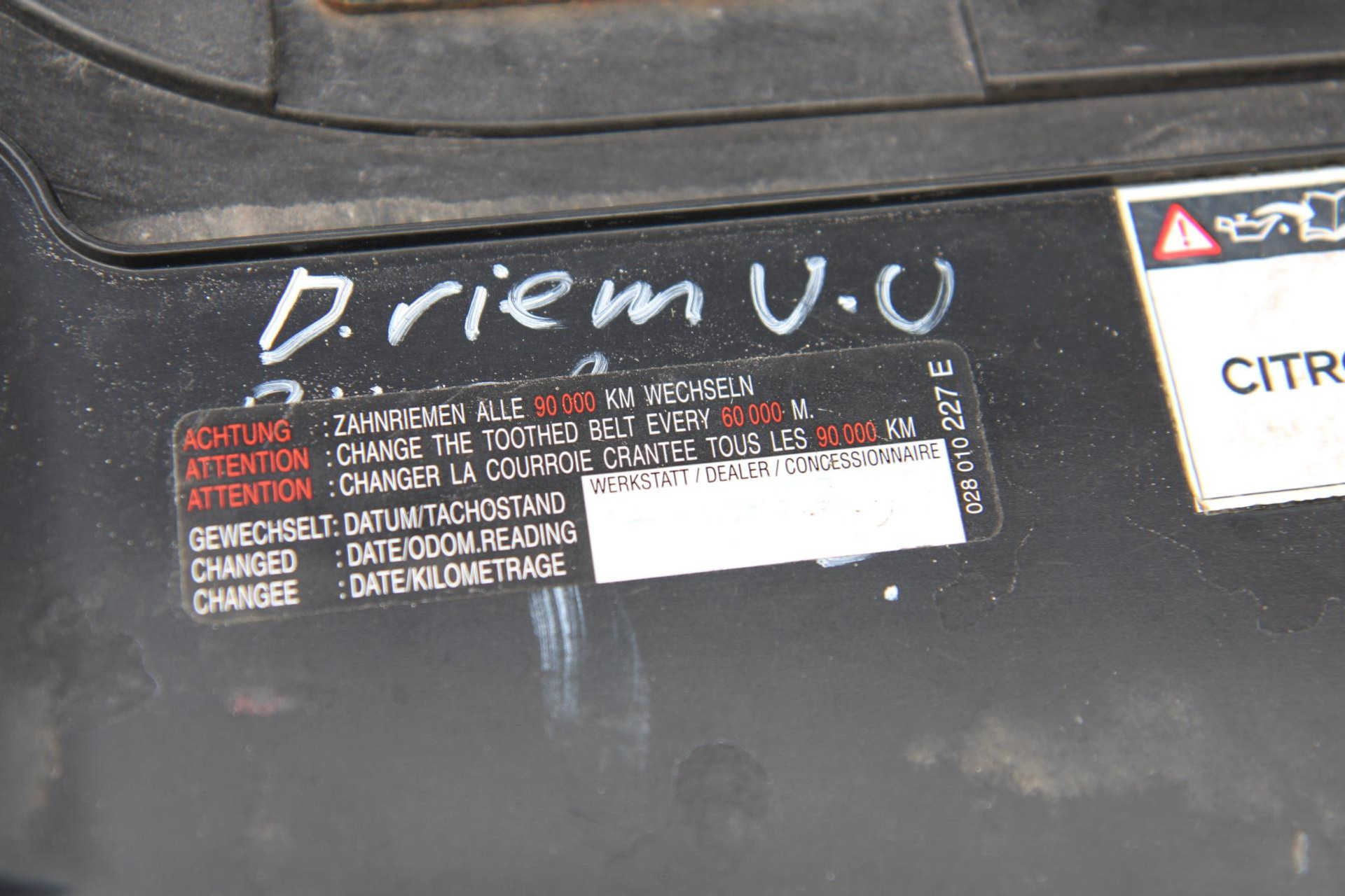47256511-20.jpg