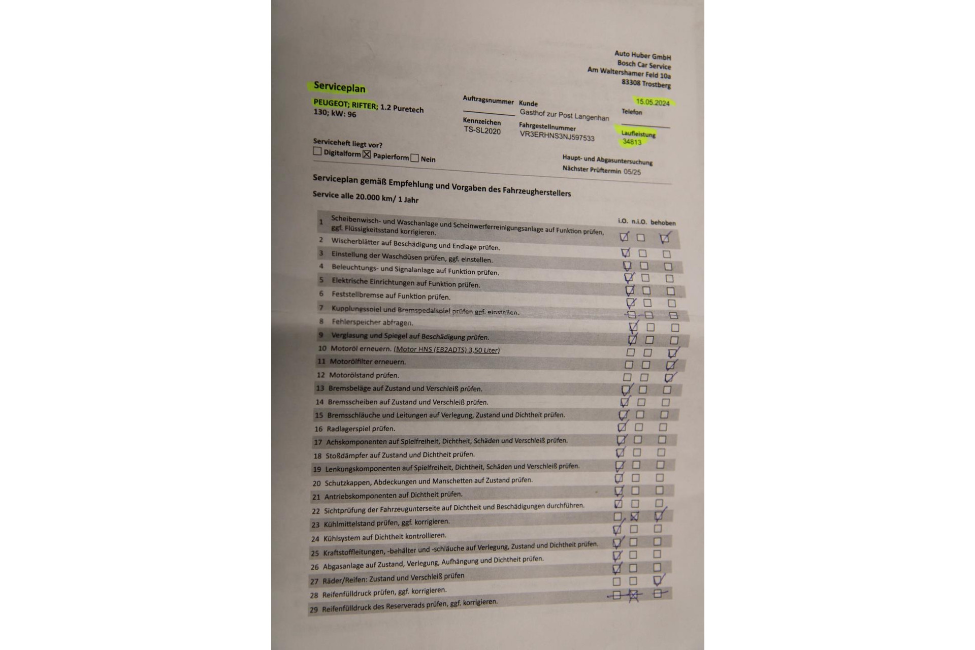 47260880-39.jpg