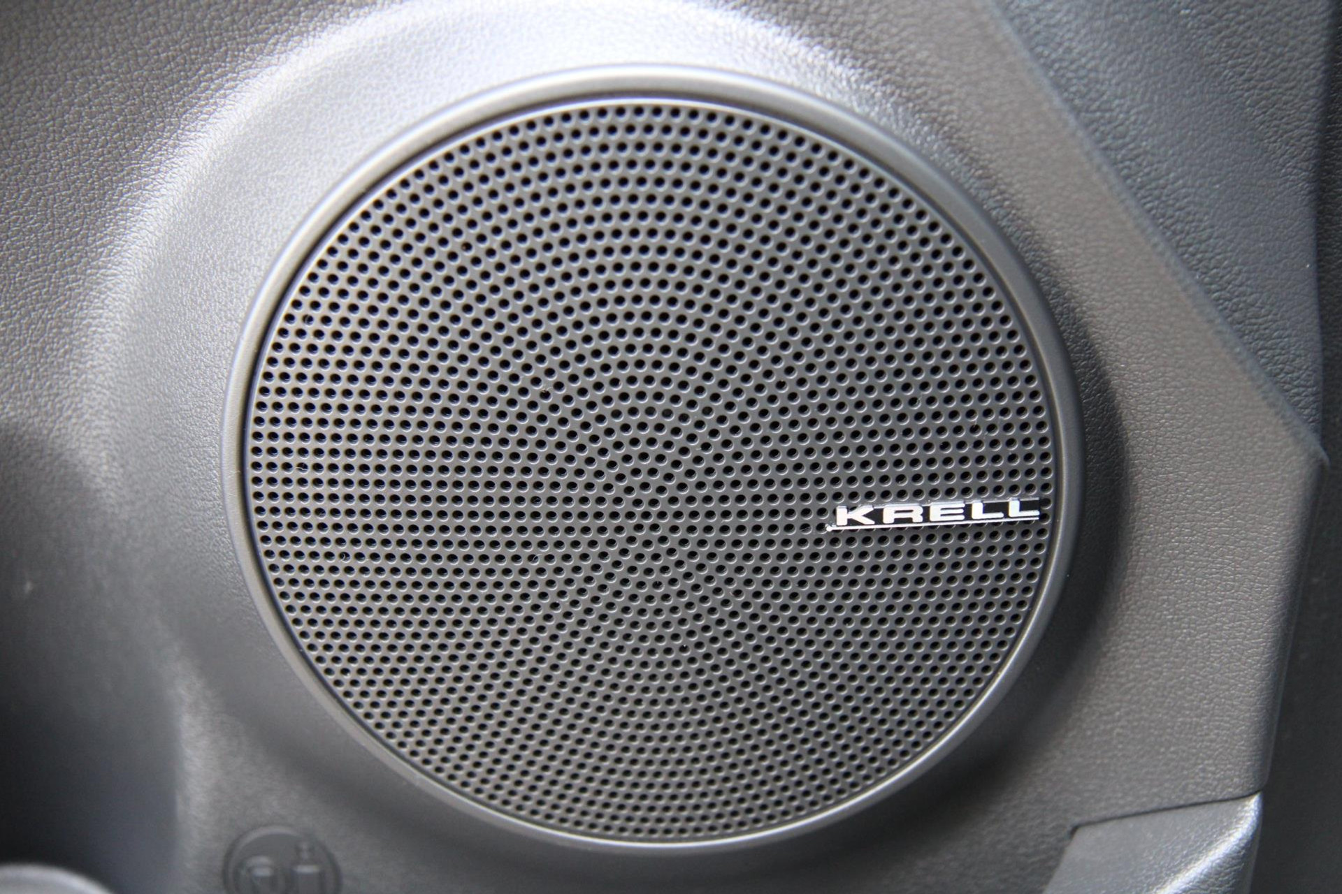 47332721-50.jpg