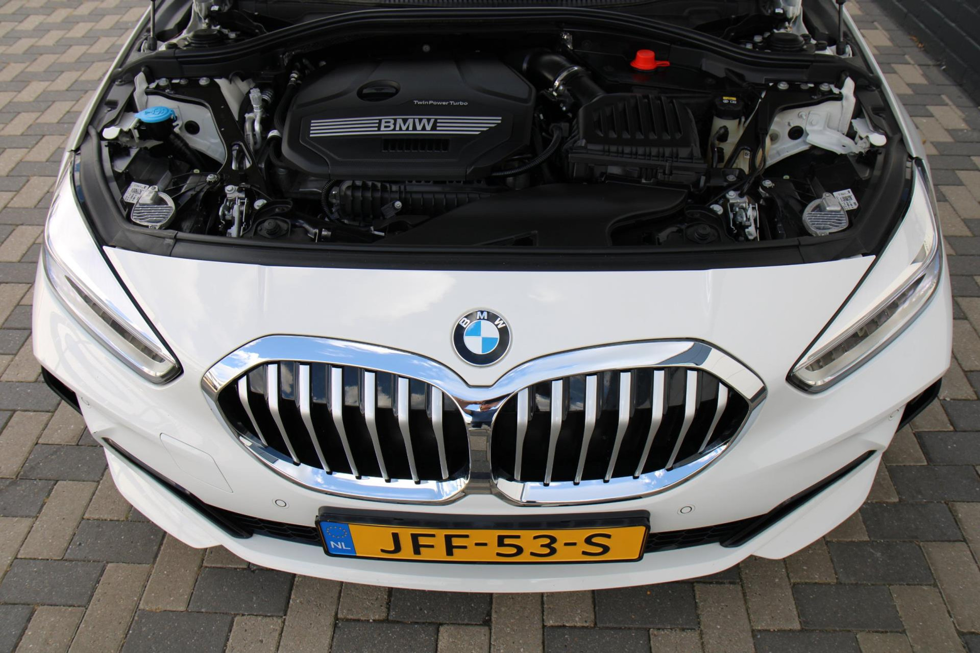 47380168-43.jpg