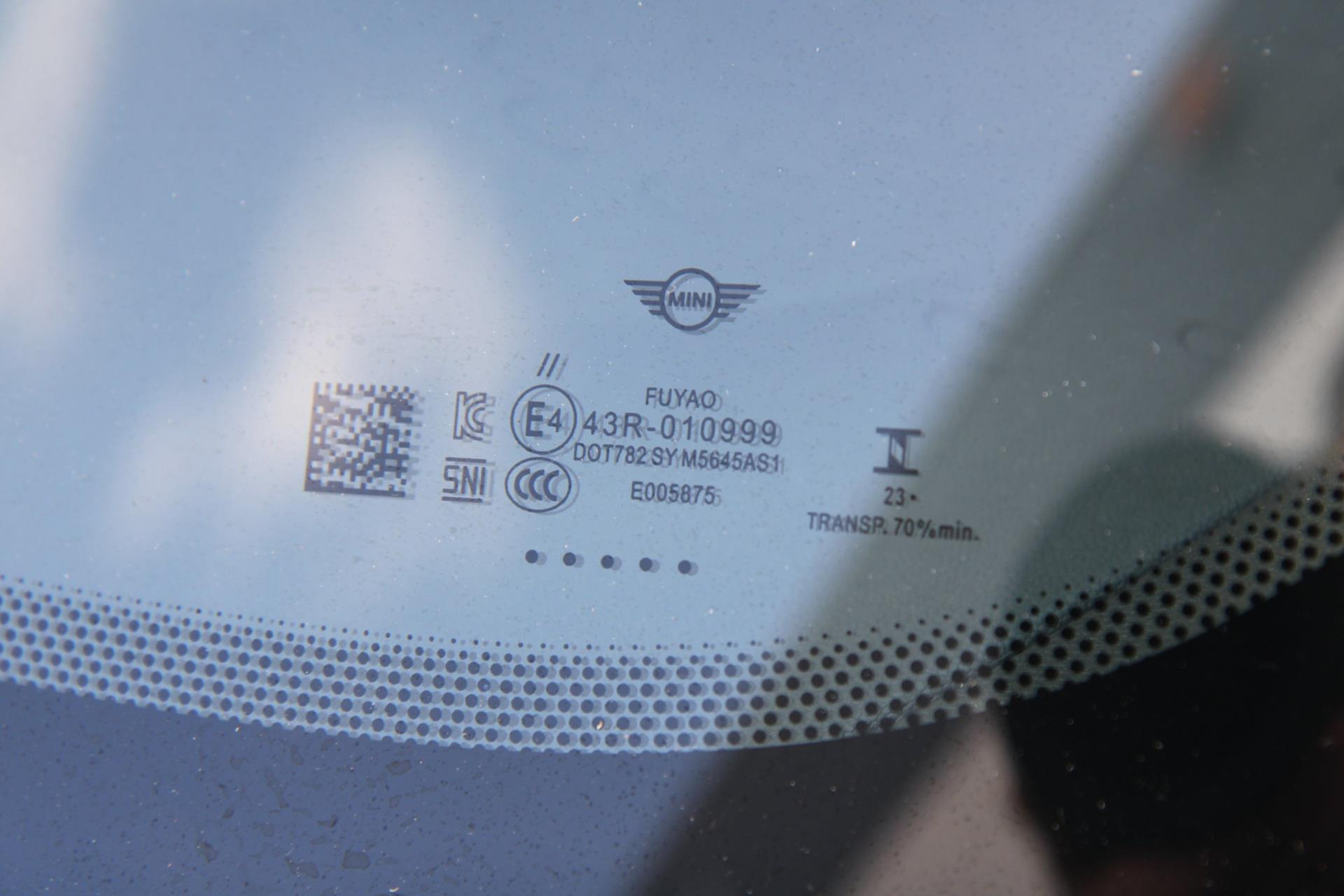 47407627-47.jpg