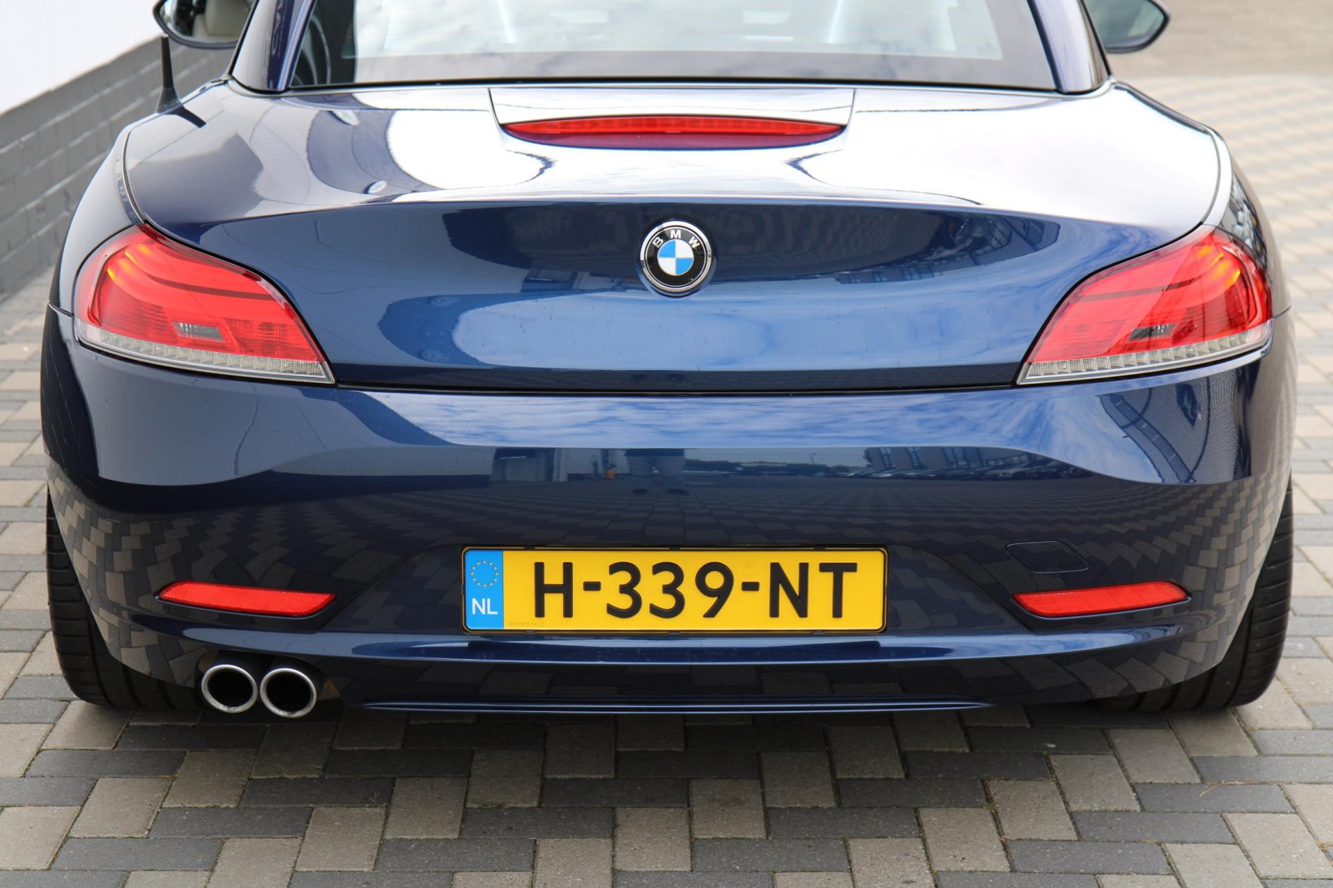 47474941-63.jpg