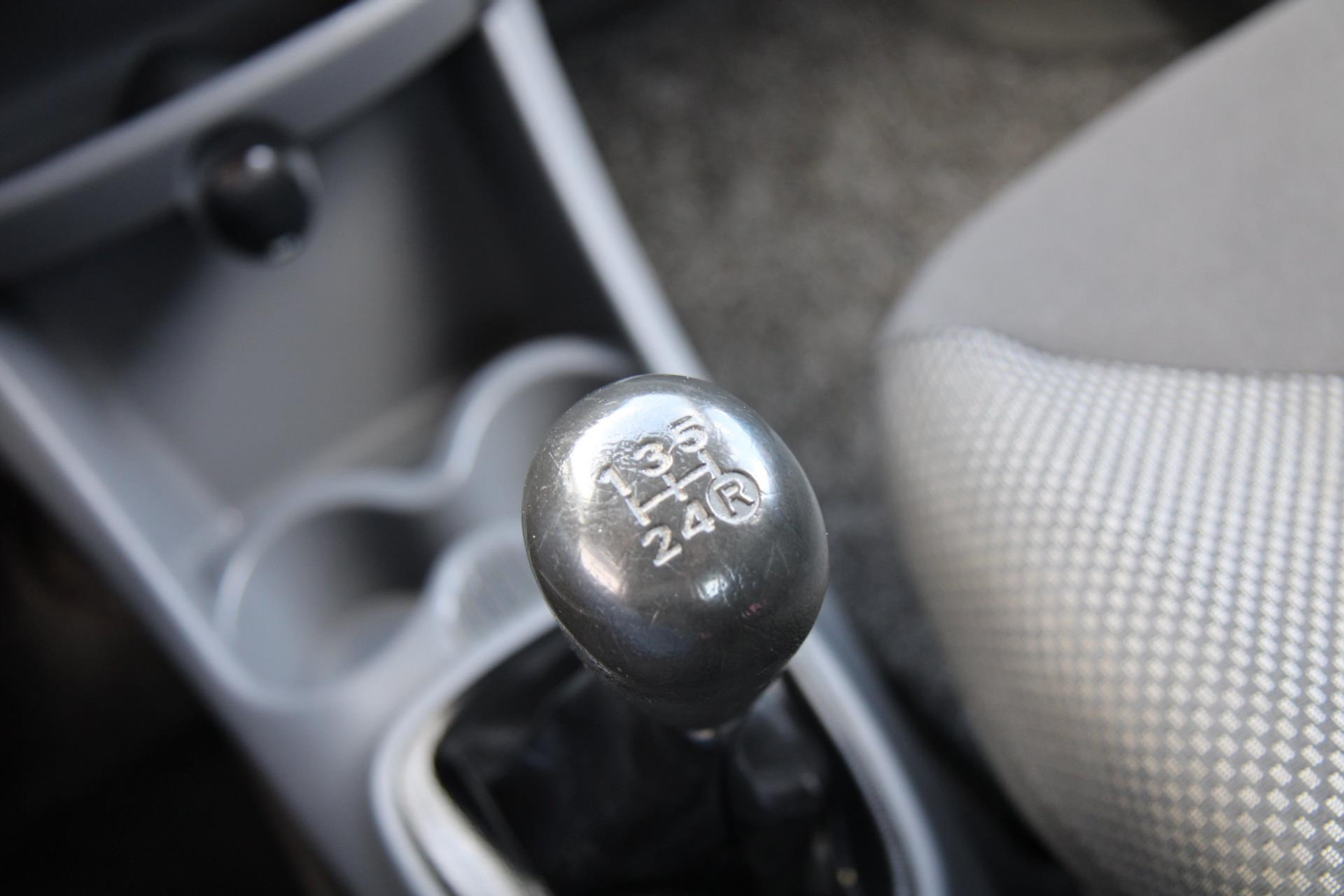 47643290-40.jpg